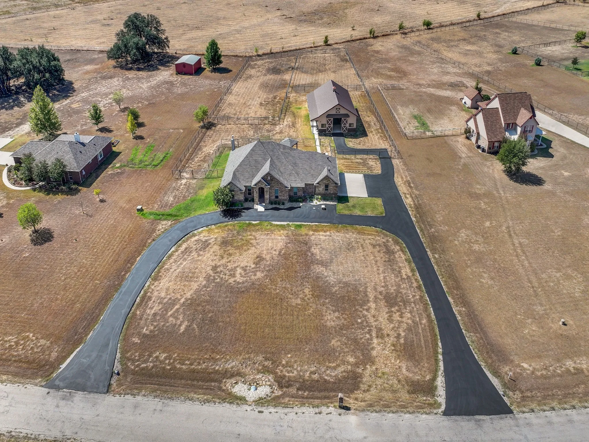 Single Family Residence For Sale in Hood County , 3601 Farm Land Court, Granbury, Texas 76048, 4 Bedroom, 3 Bathroom, 3 Garage spaces, 2,632 Sqft, built in 2021, mls#21394630, Real Estate Agent in Granbury, Homes For Sale in Hood county, Homes For Sale in Granbury, Realtor in Granbury Texas, Real Estate Brokerage Independent Realty Texas, Luminita Cordes Realtor