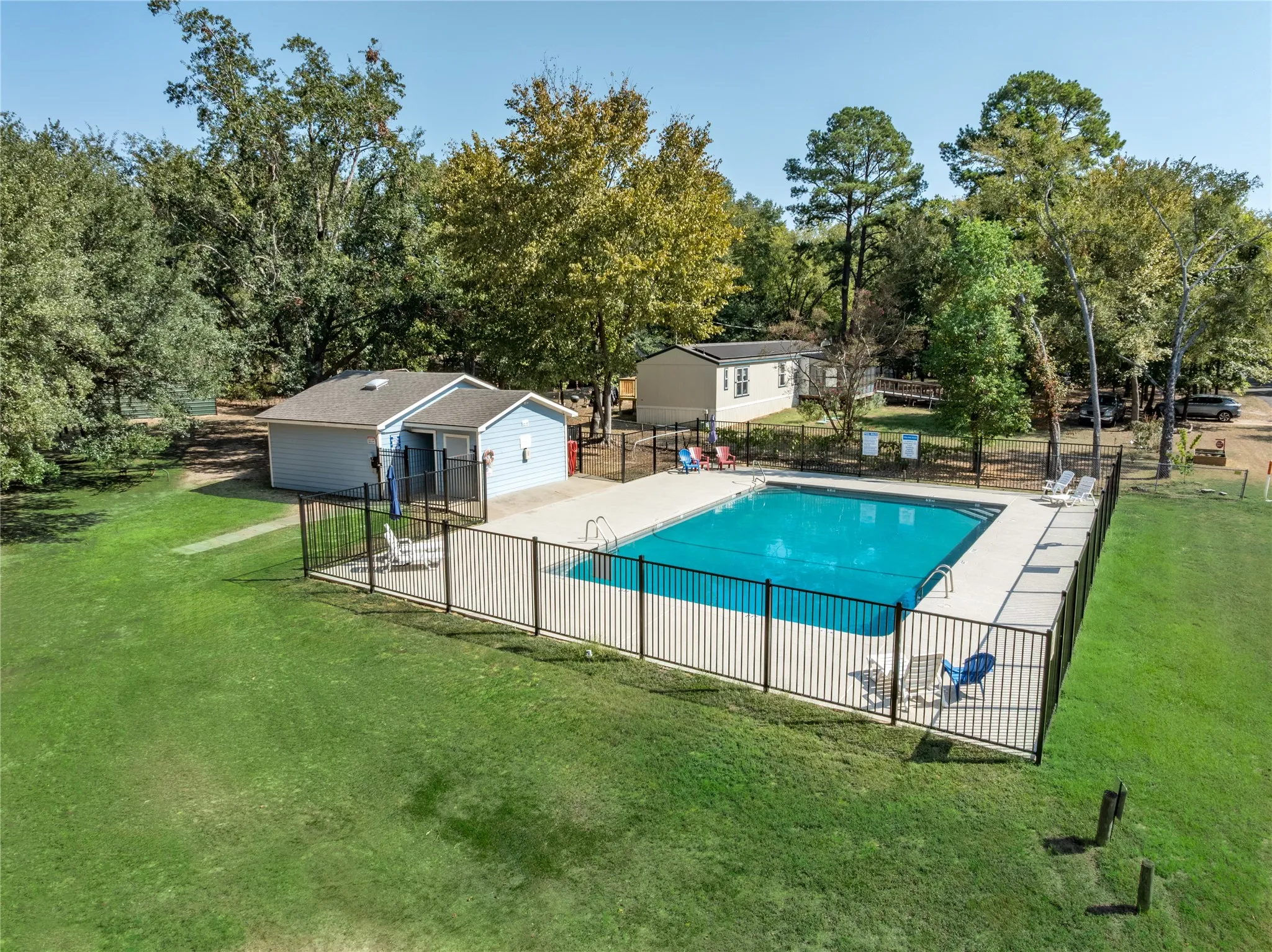 Community pool