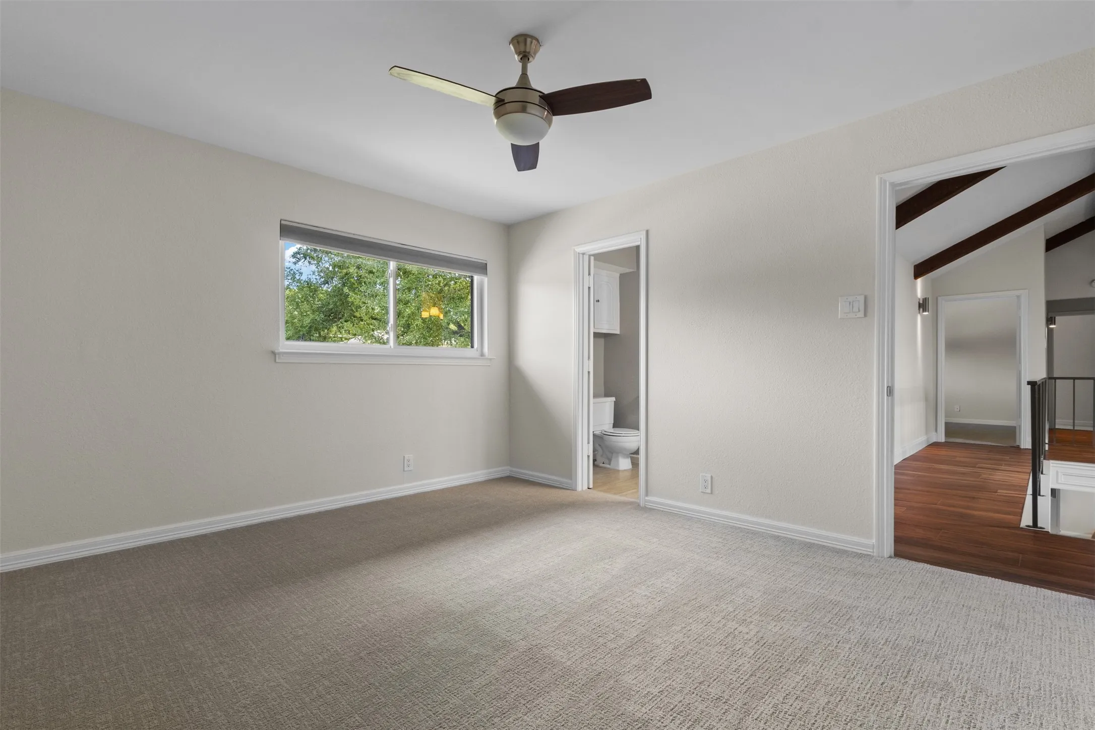 Single Family Residence For Sale in Dallas County , 11132 Yorksprings Drive, Dallas, Texas 75218, 5 Bedroom, 3 Bathroom, 2 Garage spaces, 2,780 Sqft, built in 1969, mls#21392743, Real Estate Agent in Dallas, Homes For Sale in Dallas county, Homes For Sale in Dallas, Realtor in Dallas Texas, Real Estate Brokerage Independent Realty Texas, Luminita Cordes Realtor