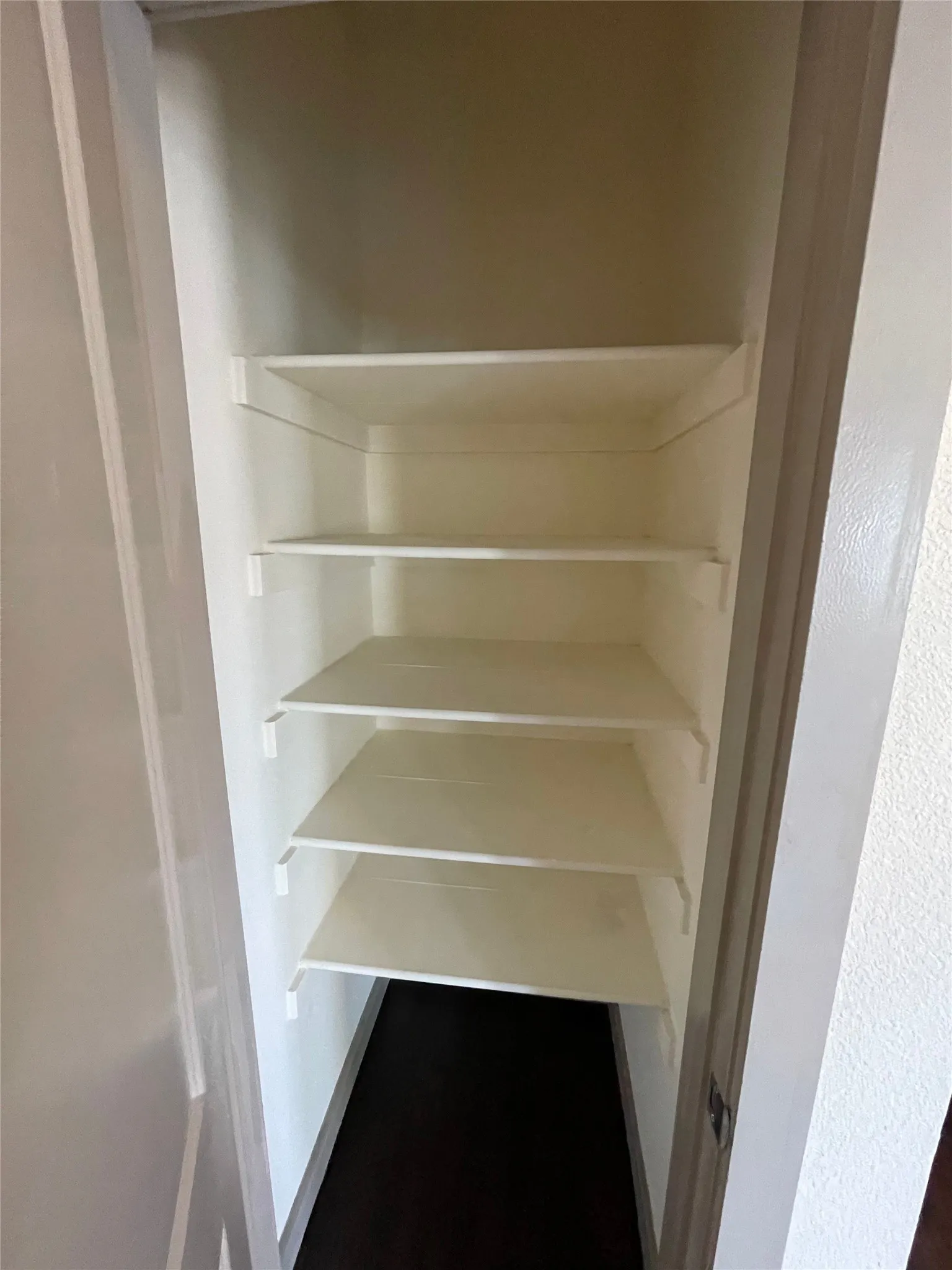 Townhouse For Rent in Tarrant County , 3629 Valley Vista Drive 707, Hurst, Texas 76053, 3 Bedroom, 2 Bathroom, Garage spaces, 1,520 Sqft, built in 2013, mls#21391653, Real Estate Agent in Hurst, Homes For Rent in Tarrant county, Homes For Rent in Hurst, Realtor in Hurst Texas, Real Estate Brokerage Independent Realty Texas, Luminita Cordes Realtor