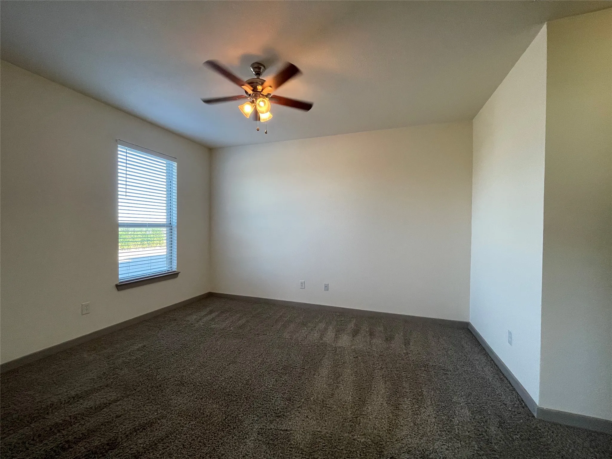 Townhouse For Rent in Tarrant County , 3629 Valley Vista Drive 707, Hurst, Texas 76053, 3 Bedroom, 2 Bathroom, Garage spaces, 1,520 Sqft, built in 2013, mls#21391653, Real Estate Agent in Hurst, Homes For Rent in Tarrant county, Homes For Rent in Hurst, Realtor in Hurst Texas, Real Estate Brokerage Independent Realty Texas, Luminita Cordes Realtor
