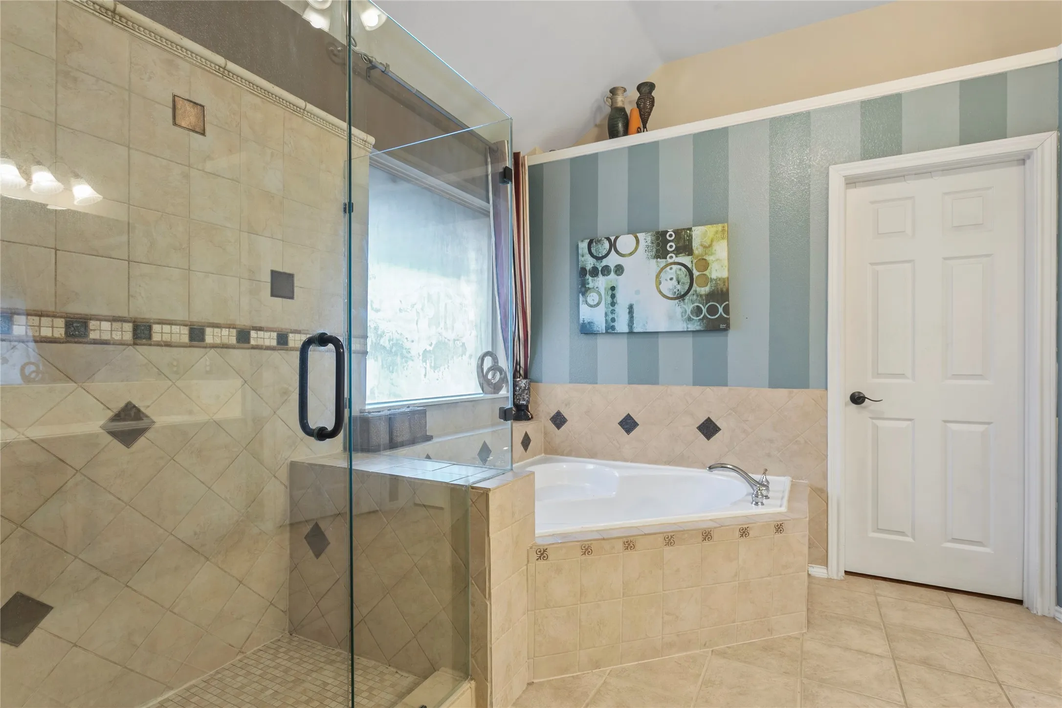 Single Family Residence For Sale in Collin County , 3925 Gardenia Lane, Mc Kinney, Texas 75070, 4 Bedroom, 3 Bathroom, 2 Garage spaces, 2,601 Sqft, built in 2001, mls#21381000, Real Estate Agent in Mc Kinney, Homes For Sale in Collin county, Homes For Sale in Mc Kinney, Realtor in Mc Kinney Texas, Real Estate Brokerage Independent Realty Texas, Luminita Cordes Realtor