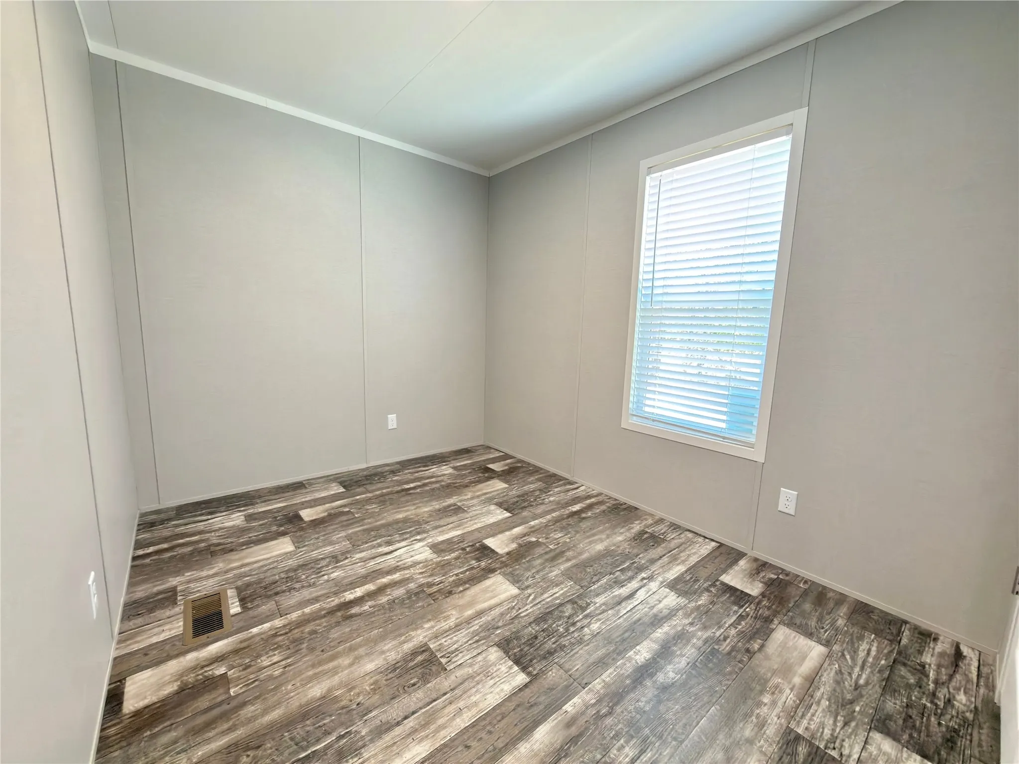 Manufactured Home For Sale in Bosque County , 114 County Road 1423, Morgan, Texas 76671, 3 Bedroom, 2 Bathroom, Garage spaces, 880 Sqft, built in 2026, mls#21390941, Real Estate Agent in Morgan, Homes For Sale in Bosque county, Homes For Sale in Morgan, Realtor in Morgan Texas, Real Estate Brokerage Independent Realty Texas, Luminita Cordes Realtor