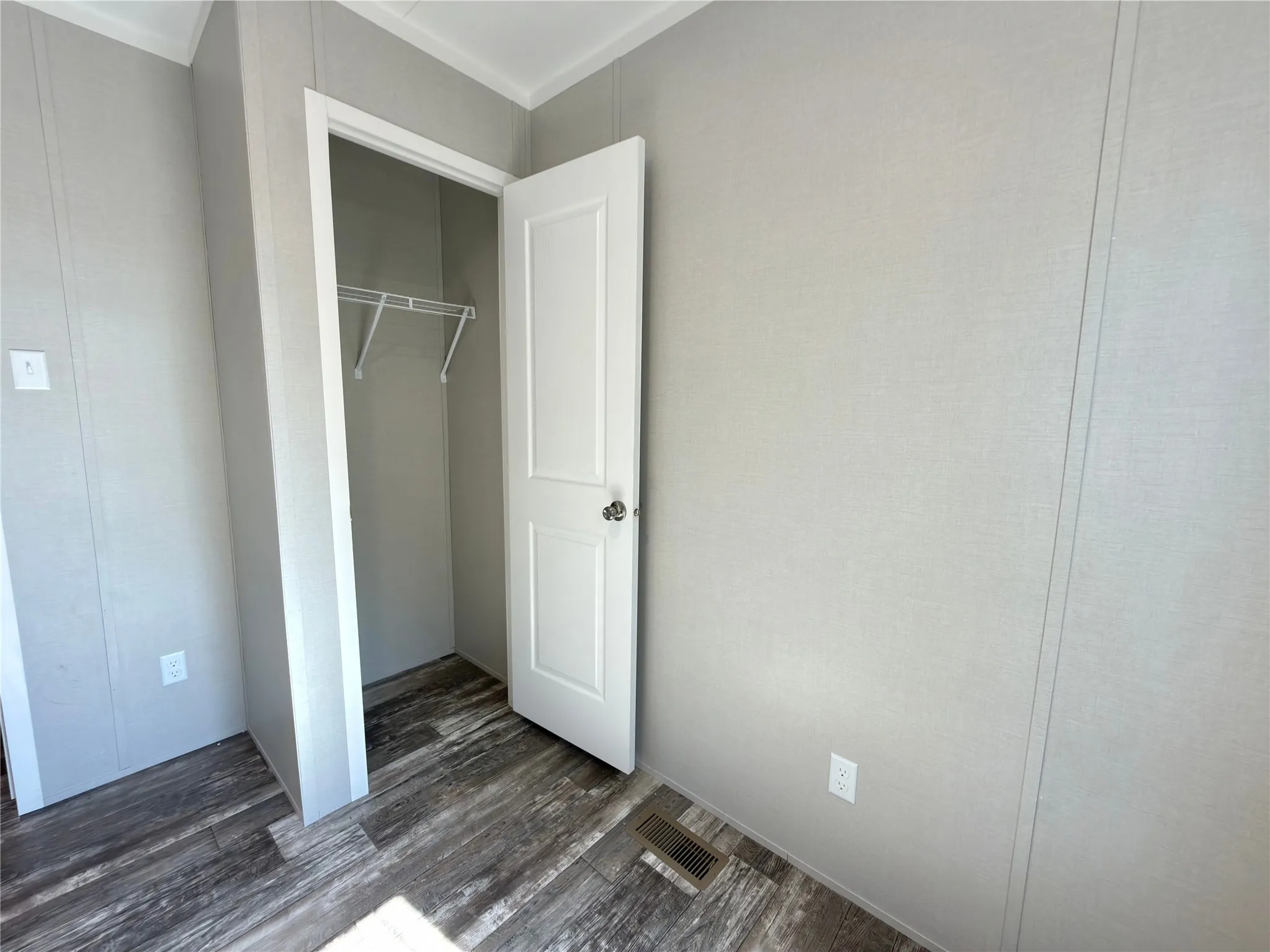 Manufactured Home For Sale in Bosque County , 114 County Road 1423, Morgan, Texas 76671, 3 Bedroom, 2 Bathroom, Garage spaces, 880 Sqft, built in 2026, mls#21390941, Real Estate Agent in Morgan, Homes For Sale in Bosque county, Homes For Sale in Morgan, Realtor in Morgan Texas, Real Estate Brokerage Independent Realty Texas, Luminita Cordes Realtor