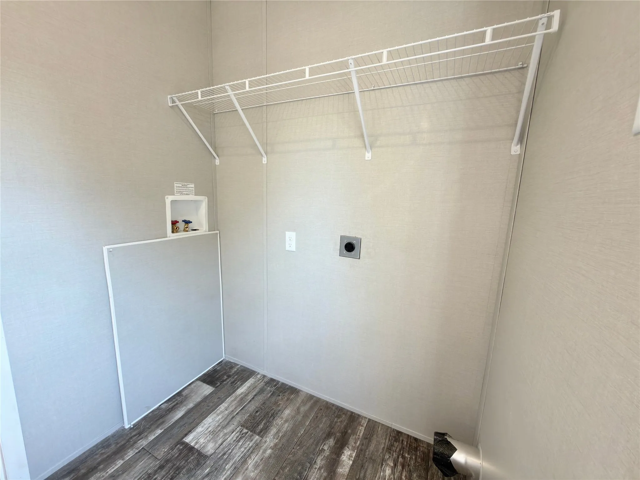 Manufactured Home For Sale in Bosque County , 114 County Road 1423, Morgan, Texas 76671, 3 Bedroom, 2 Bathroom, Garage spaces, 880 Sqft, built in 2026, mls#21390941, Real Estate Agent in Morgan, Homes For Sale in Bosque county, Homes For Sale in Morgan, Realtor in Morgan Texas, Real Estate Brokerage Independent Realty Texas, Luminita Cordes Realtor