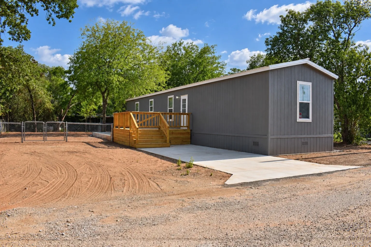 Manufactured Home For Sale in Bosque County , 114 County Road 1423, Morgan, Texas 76671, 3 Bedroom, 2 Bathroom, Garage spaces, 880 Sqft, built in 2026, mls#21390941, Real Estate Agent in Morgan, Homes For Sale in Bosque county, Homes For Sale in Morgan, Realtor in Morgan Texas, Real Estate Brokerage Independent Realty Texas, Luminita Cordes Realtor