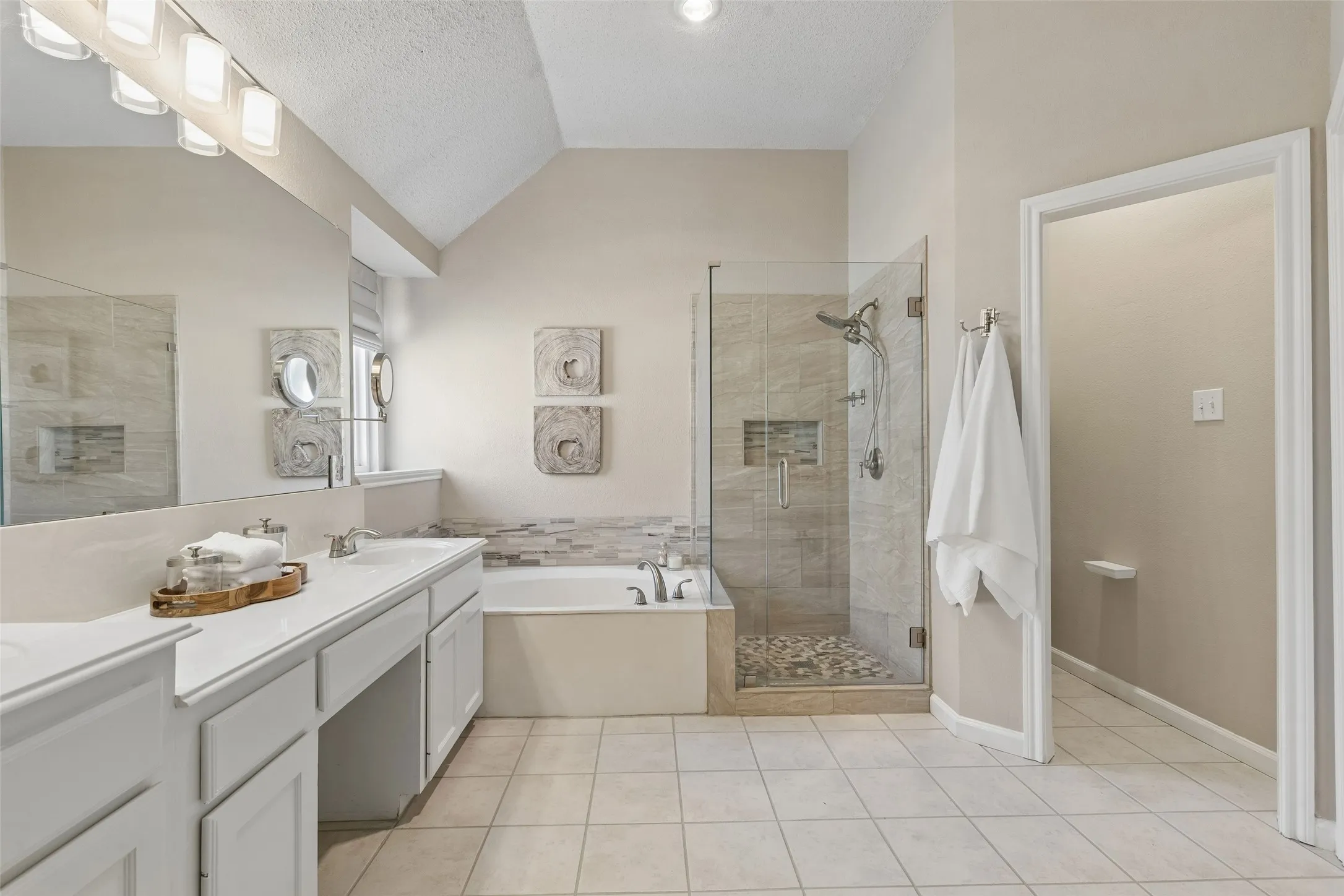 Single Family Residence For Sale in Collin County , 106 Tiburon Court, Allen, Texas 75013, 4 Bedroom, 2 Bathroom, 2 Garage spaces, 2,182 Sqft, built in 1994, mls#21386340, Real Estate Agent in Allen, Homes For Sale in Collin county, Homes For Sale in Allen, Realtor in Allen Texas, Real Estate Brokerage Independent Realty Texas, Luminita Cordes Realtor