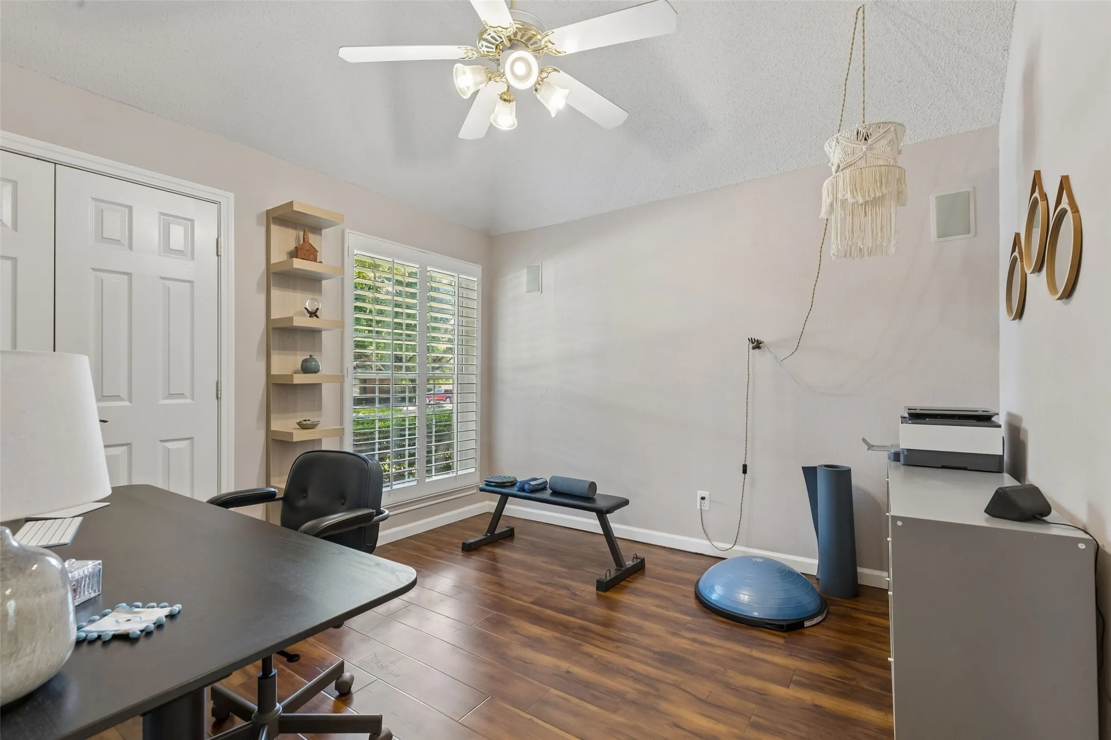 Single Family Residence For Sale in Collin County , 106 Tiburon Court, Allen, Texas 75013, 4 Bedroom, 2 Bathroom, 2 Garage spaces, 2,182 Sqft, built in 1994, mls#21386340, Real Estate Agent in Allen, Homes For Sale in Collin county, Homes For Sale in Allen, Realtor in Allen Texas, Real Estate Brokerage Independent Realty Texas, Luminita Cordes Realtor