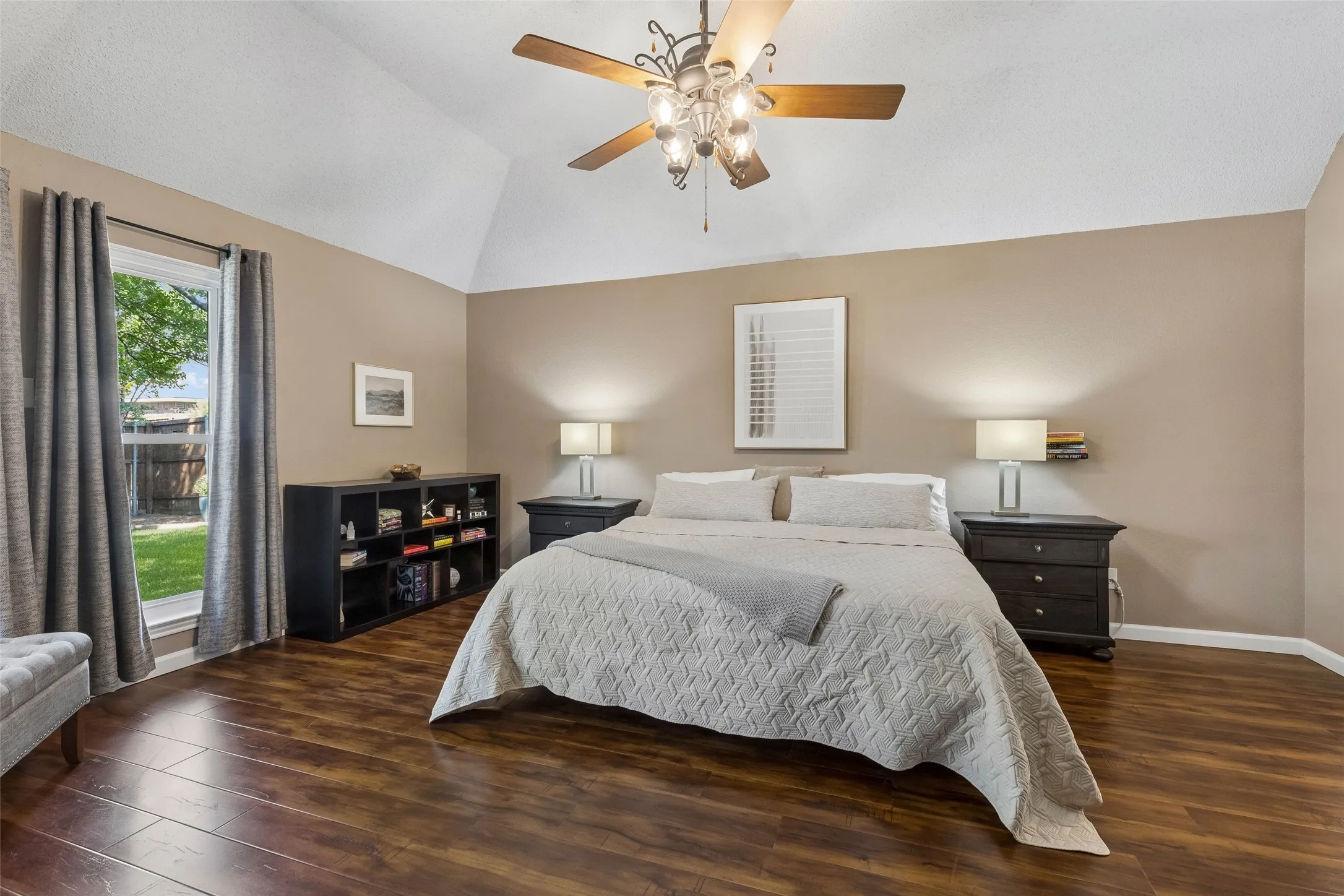 Single Family Residence For Sale in Collin County , 106 Tiburon Court, Allen, Texas 75013, 4 Bedroom, 2 Bathroom, 2 Garage spaces, 2,182 Sqft, built in 1994, mls#21386340, Real Estate Agent in Allen, Homes For Sale in Collin county, Homes For Sale in Allen, Realtor in Allen Texas, Real Estate Brokerage Independent Realty Texas, Luminita Cordes Realtor