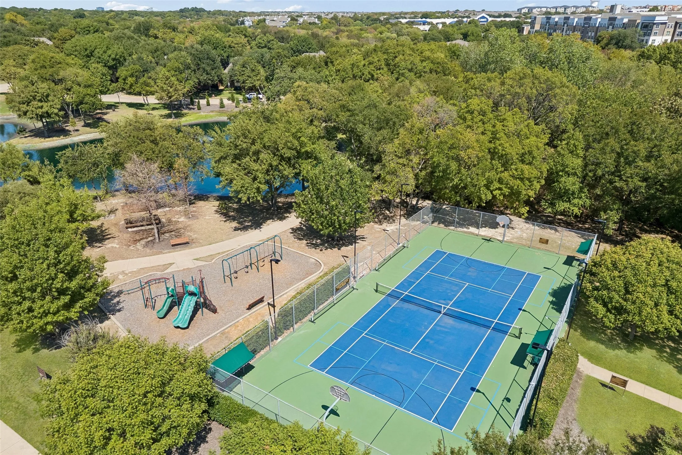 Single Family Residence For Sale in Collin County , 106 Tiburon Court, Allen, Texas 75013, 4 Bedroom, 2 Bathroom, 2 Garage spaces, 2,182 Sqft, built in 1994, mls#21386340, Real Estate Agent in Allen, Homes For Sale in Collin county, Homes For Sale in Allen, Realtor in Allen Texas, Real Estate Brokerage Independent Realty Texas, Luminita Cordes Realtor