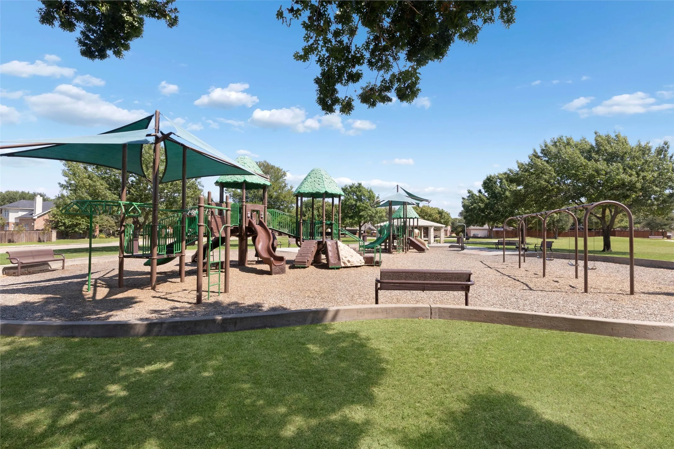 Single Family Residence For Sale in Collin County , 106 Tiburon Court, Allen, Texas 75013, 4 Bedroom, 2 Bathroom, 2 Garage spaces, 2,182 Sqft, built in 1994, mls#21386340, Real Estate Agent in Allen, Homes For Sale in Collin county, Homes For Sale in Allen, Realtor in Allen Texas, Real Estate Brokerage Independent Realty Texas, Luminita Cordes Realtor