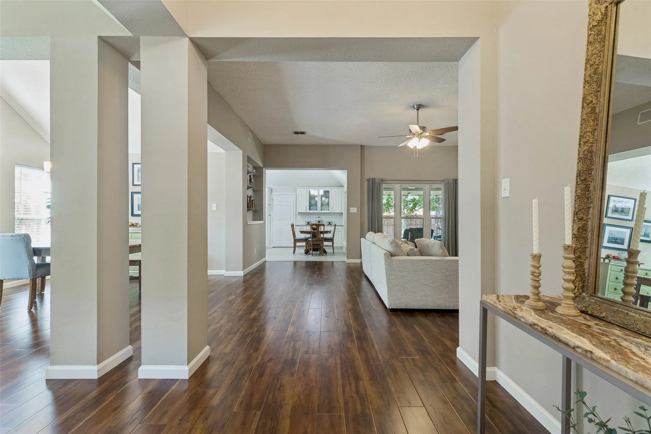 Single Family Residence For Sale in Collin County , 106 Tiburon Court, Allen, Texas 75013, 4 Bedroom, 2 Bathroom, 2 Garage spaces, 2,182 Sqft, built in 1994, mls#21386340, Real Estate Agent in Allen, Homes For Sale in Collin county, Homes For Sale in Allen, Realtor in Allen Texas, Real Estate Brokerage Independent Realty Texas, Luminita Cordes Realtor