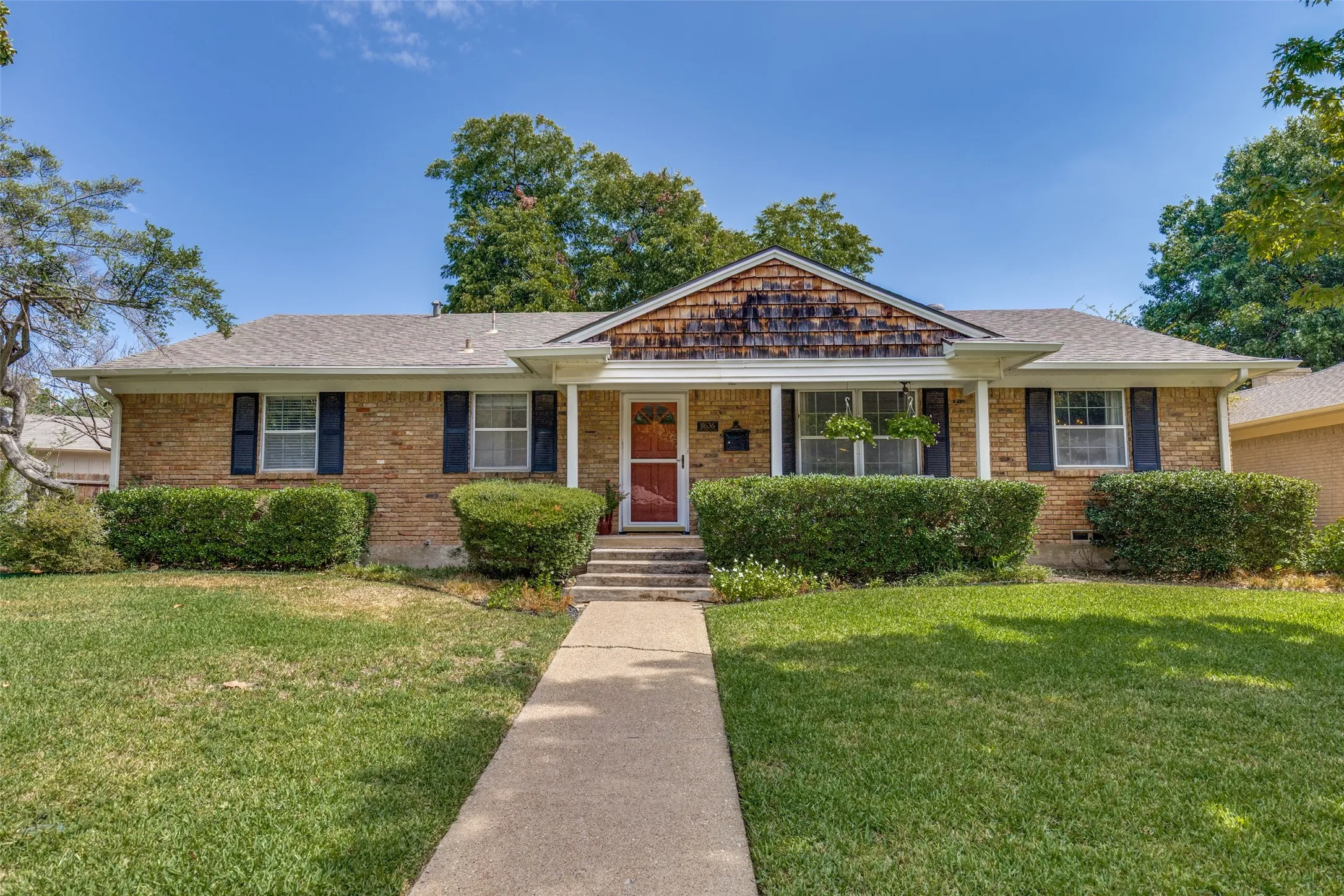 Single Family Residence For Sale