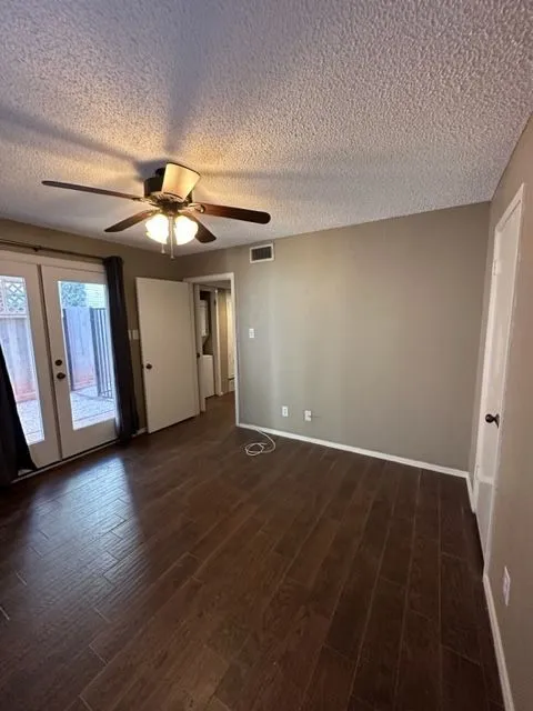 Single Family Residence For Rent in Taylor County , 23 Harbour Town Street, Abilene, Texas 79606, 3 Bedroom, 2 Bathroom, Garage spaces, 1,504 Sqft, built in 1981, mls#21394732, Real Estate Agent in Abilene, Homes For Rent in Taylor county, Homes For Rent in Abilene, Realtor in Abilene Texas, Real Estate Brokerage Independent Realty Texas, Luminita Cordes Realtor