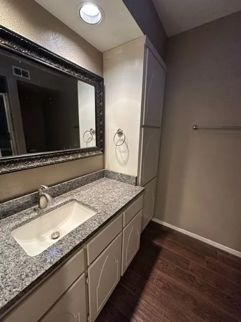 Single Family Residence For Rent in Taylor County , 23 Harbour Town Street, Abilene, Texas 79606, 3 Bedroom, 2 Bathroom, Garage spaces, 1,504 Sqft, built in 1981, mls#21394732, Real Estate Agent in Abilene, Homes For Rent in Taylor county, Homes For Rent in Abilene, Realtor in Abilene Texas, Real Estate Brokerage Independent Realty Texas, Luminita Cordes Realtor