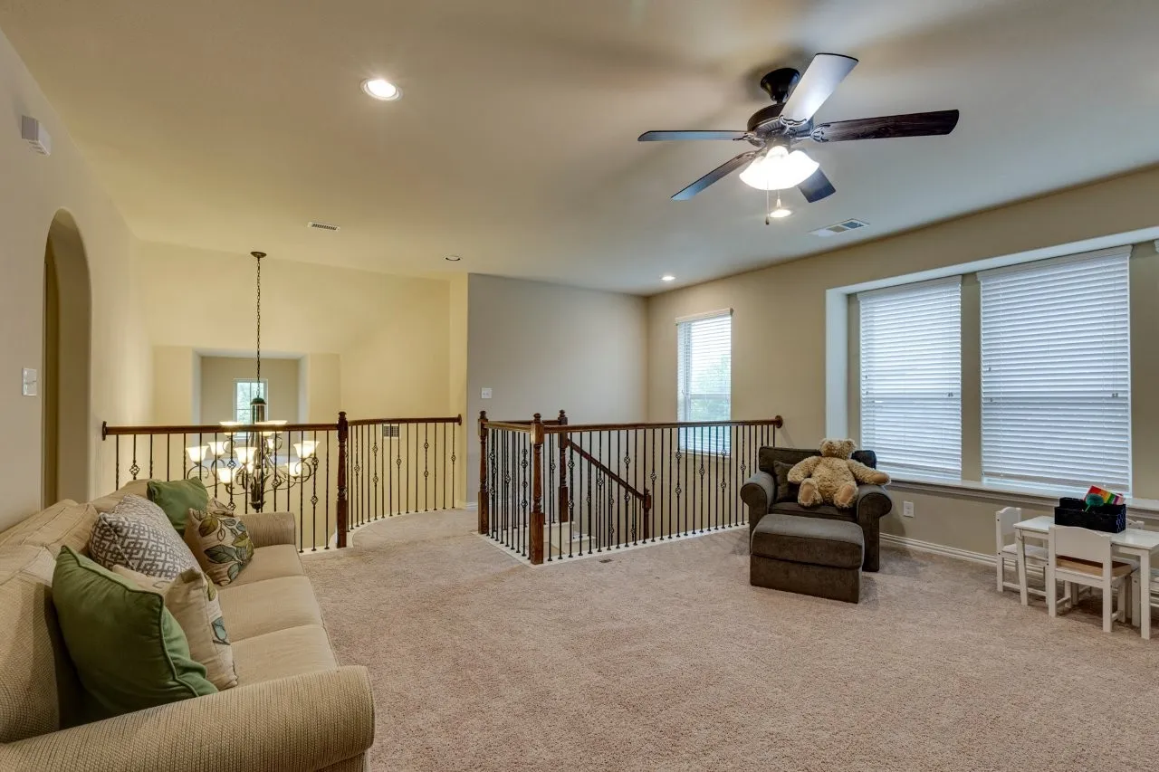 Single Family Residence For Rent in Collin County , 6904 Helena Way, Mc Kinney, Texas 75070, 3 Bedroom, 3 Bathroom, 2 Garage spaces, 3,027 Sqft, built in 2014, mls#21393180, Real Estate Agent in Mc Kinney, Homes For Rent in Collin county, Homes For Rent in Mc Kinney, Realtor in Mc Kinney Texas, Real Estate Brokerage Independent Realty Texas, Luminita Cordes Realtor