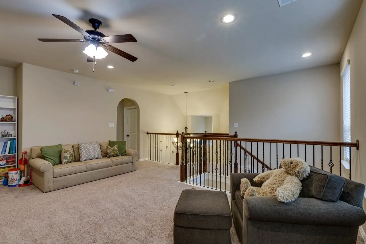 Single Family Residence For Rent in Collin County , 6904 Helena Way, Mc Kinney, Texas 75070, 3 Bedroom, 3 Bathroom, 2 Garage spaces, 3,027 Sqft, built in 2014, mls#21393180, Real Estate Agent in Mc Kinney, Homes For Rent in Collin county, Homes For Rent in Mc Kinney, Realtor in Mc Kinney Texas, Real Estate Brokerage Independent Realty Texas, Luminita Cordes Realtor