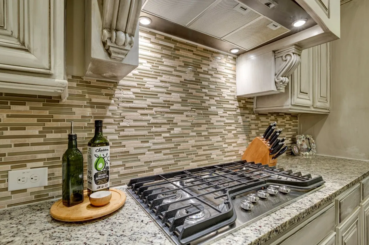 Single Family Residence For Rent in Collin County , 6904 Helena Way, Mc Kinney, Texas 75070, 3 Bedroom, 3 Bathroom, 2 Garage spaces, 3,027 Sqft, built in 2014, mls#21393180, Real Estate Agent in Mc Kinney, Homes For Rent in Collin county, Homes For Rent in Mc Kinney, Realtor in Mc Kinney Texas, Real Estate Brokerage Independent Realty Texas, Luminita Cordes Realtor