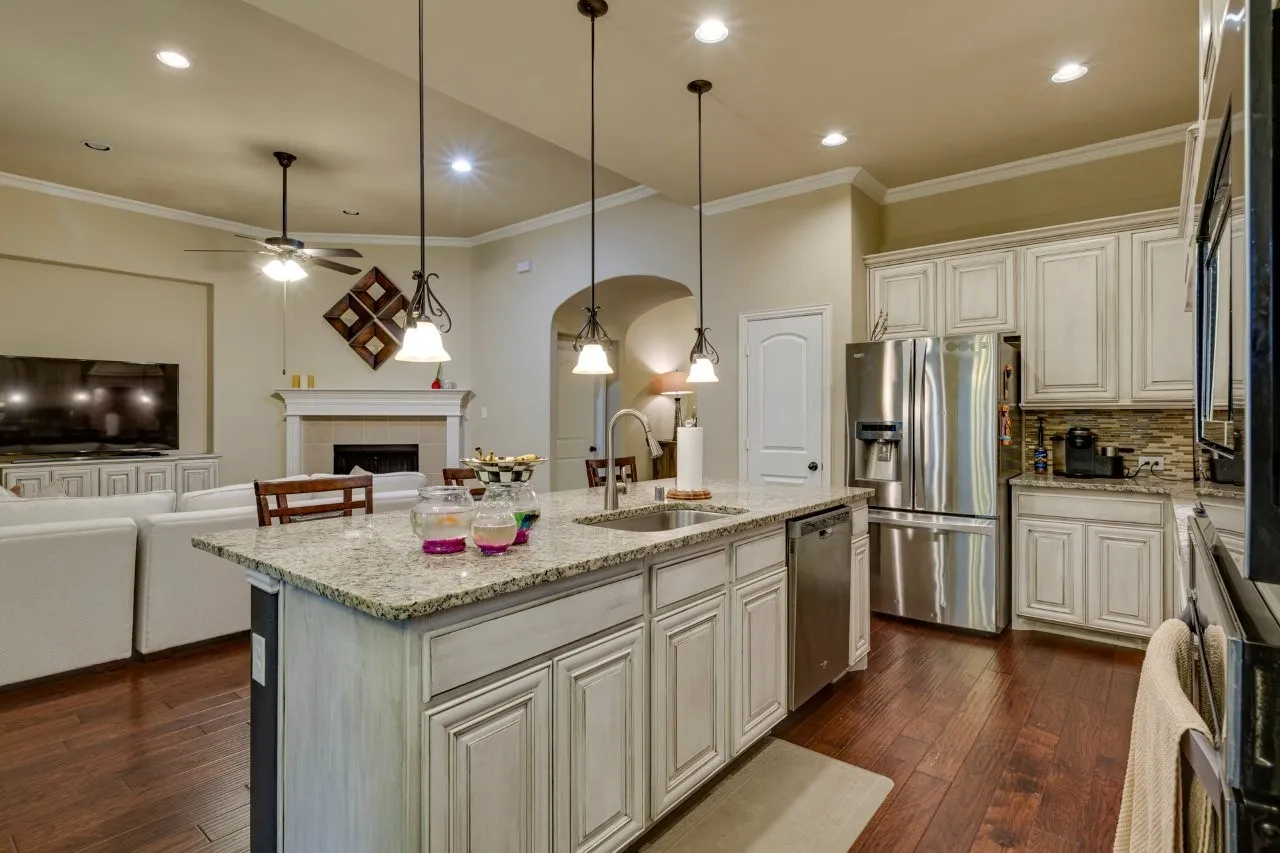 Single Family Residence For Rent in Collin County , 6904 Helena Way, Mc Kinney, Texas 75070, 3 Bedroom, 3 Bathroom, 2 Garage spaces, 3,027 Sqft, built in 2014, mls#21393180, Real Estate Agent in Mc Kinney, Homes For Rent in Collin county, Homes For Rent in Mc Kinney, Realtor in Mc Kinney Texas, Real Estate Brokerage Independent Realty Texas, Luminita Cordes Realtor