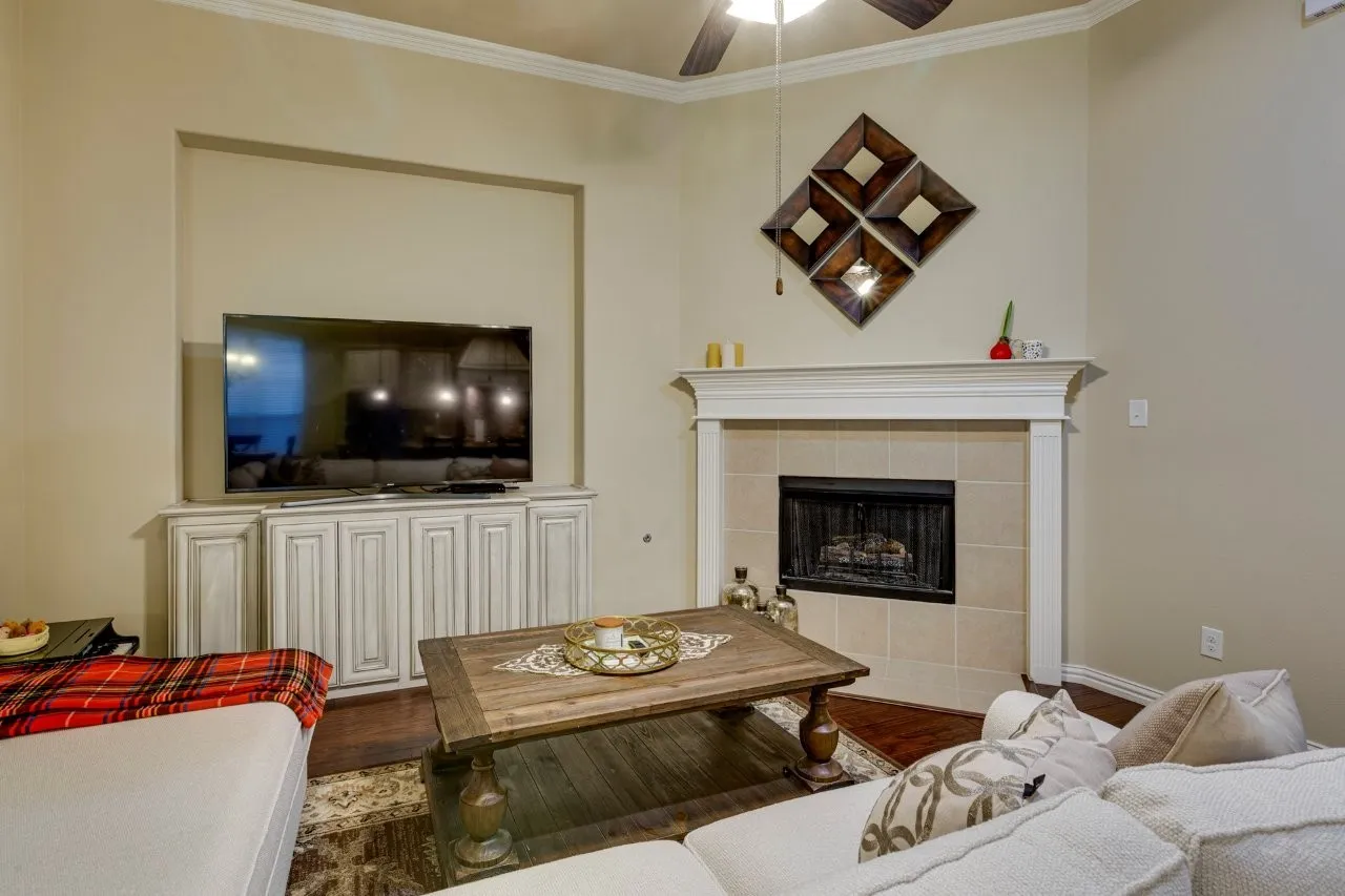 Single Family Residence For Rent in Collin County , 6904 Helena Way, Mc Kinney, Texas 75070, 3 Bedroom, 3 Bathroom, 2 Garage spaces, 3,027 Sqft, built in 2014, mls#21393180, Real Estate Agent in Mc Kinney, Homes For Rent in Collin county, Homes For Rent in Mc Kinney, Realtor in Mc Kinney Texas, Real Estate Brokerage Independent Realty Texas, Luminita Cordes Realtor