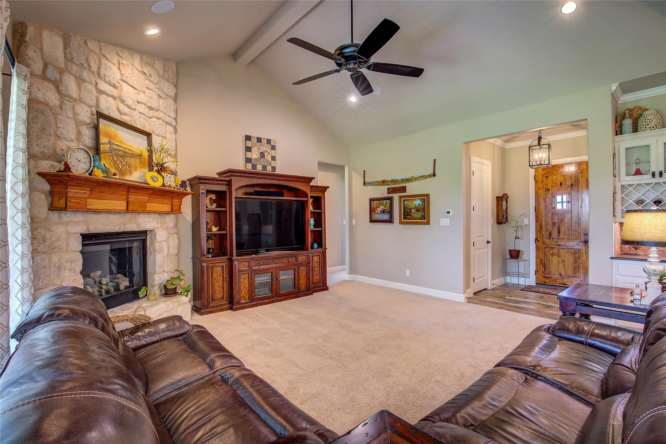 Single Family Residence For Sale in Hunt County , 1025 Sinopa Street, Caddo Mills, Texas 75135, 3 Bedroom, 3 Bathroom, 2 Garage spaces, 2,397 Sqft, built in 2022, mls#21394734, Real Estate Agent in Caddo Mills, Homes For Sale in Hunt county, Homes For Sale in Caddo Mills, Realtor in Caddo Mills Texas, Real Estate Brokerage Independent Realty Texas, Luminita Cordes Realtor