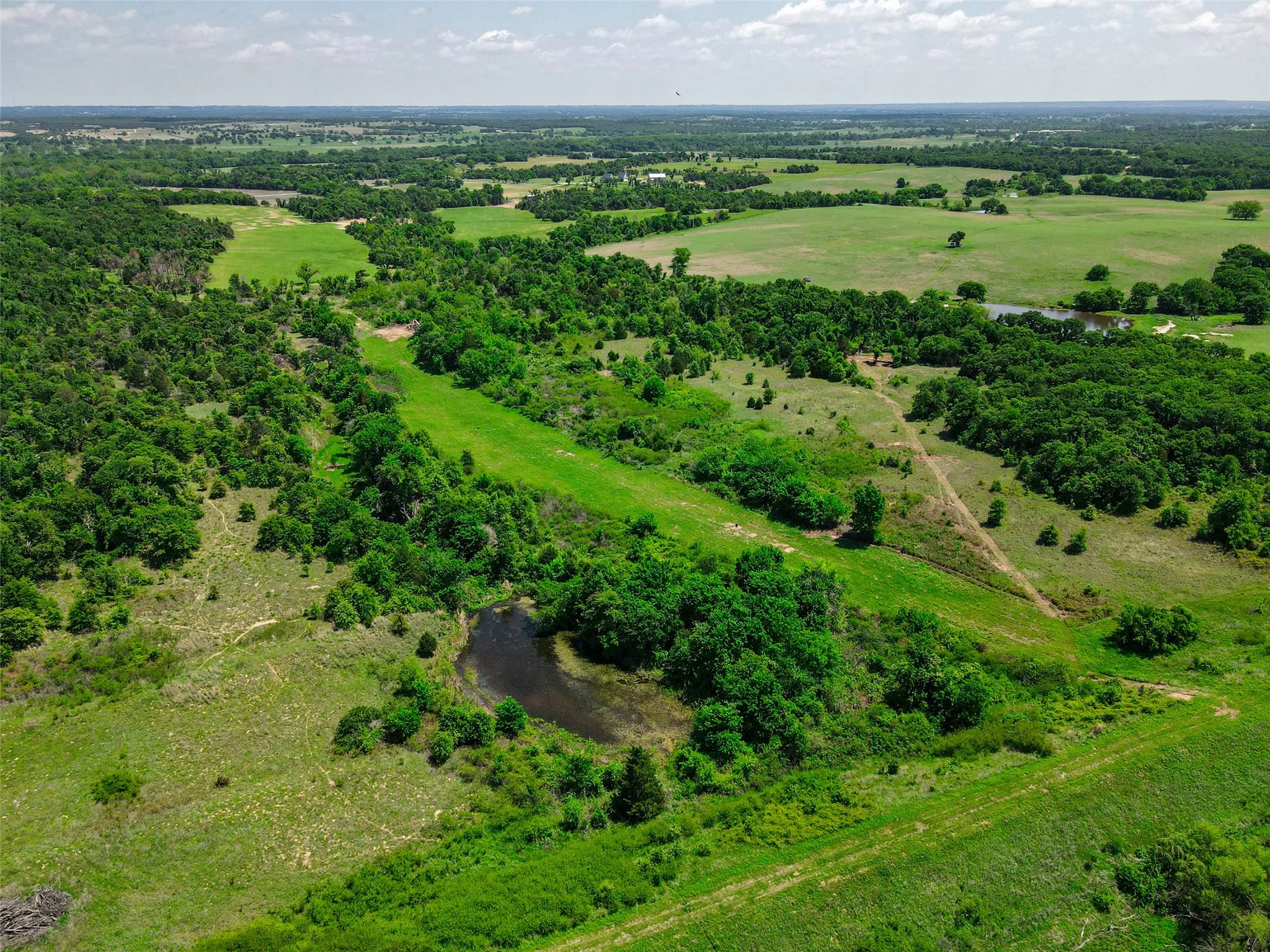 Single Family Residence For Sale in Montague County , 2043 Huddleston Road, Sunset, Texas 76270, 4 Bedroom, 2 Bathroom, 2 Garage spaces, 2,294 Sqft, built in 1990, mls#21394744, Real Estate Agent in Sunset, Homes For Sale in Montague county, Homes For Sale in Sunset, Realtor in Sunset Texas, Real Estate Brokerage Independent Realty Texas, Luminita Cordes Realtor