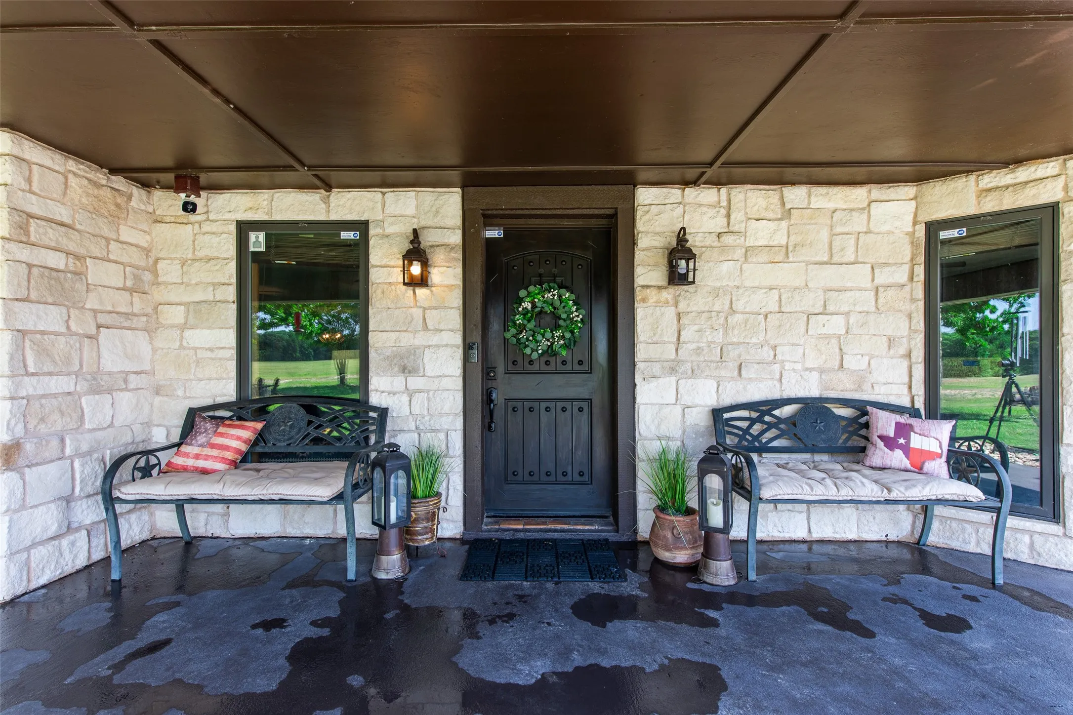 Single Family Residence For Sale in Montague County , 2043 Huddleston Road, Sunset, Texas 76270, 4 Bedroom, 2 Bathroom, 2 Garage spaces, 2,294 Sqft, built in 1990, mls#21394744, Real Estate Agent in Sunset, Homes For Sale in Montague county, Homes For Sale in Sunset, Realtor in Sunset Texas, Real Estate Brokerage Independent Realty Texas, Luminita Cordes Realtor