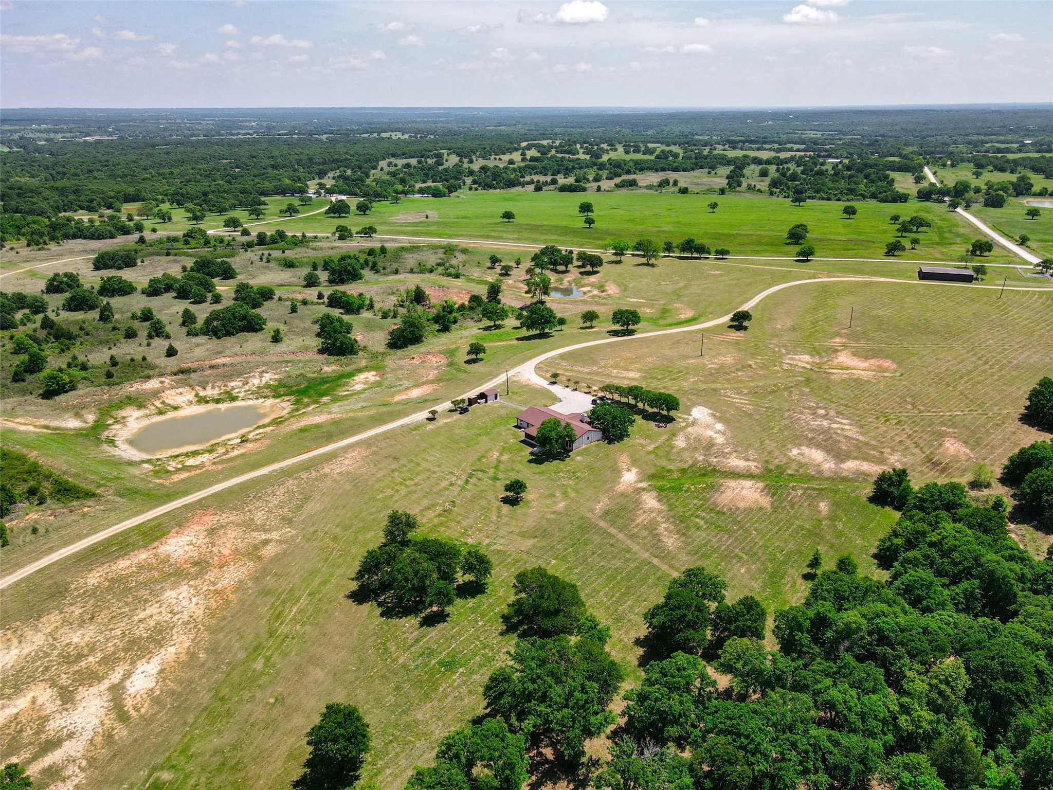 Single Family Residence For Sale in Montague County , 2043 Huddleston Road, Sunset, Texas 76270, 4 Bedroom, 2 Bathroom, 2 Garage spaces, 2,294 Sqft, built in 1990, mls#21394744, Real Estate Agent in Sunset, Homes For Sale in Montague county, Homes For Sale in Sunset, Realtor in Sunset Texas, Real Estate Brokerage Independent Realty Texas, Luminita Cordes Realtor