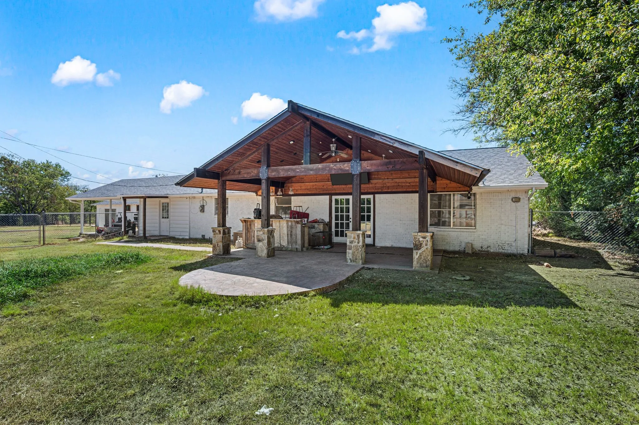 Ranch For Sale in Tarrant County , 1700 Marti Drive, Burleson, Texas 76028, 0, 0, Garage spaces, 0 Sqft, built in 0, mls#21394728, Real Estate Agent in Burleson, Homes For Sale in Tarrant county, Homes For Sale in Burleson, Realtor in Burleson Texas, Real Estate Brokerage Independent Realty Texas, Luminita Cordes Realtor