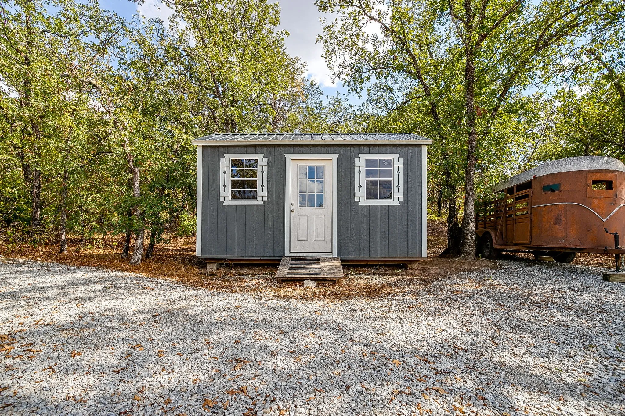 Single Family Residence For Sale in Wise County , 223 County Road 3471, Paradise, Texas 76073, 2 Bedroom, 1 Bathroom, 2 Garage spaces, 1,200 Sqft, built in 2003, mls#21393853, Real Estate Agent in Paradise, Homes For Sale in Wise county, Homes For Sale in Paradise, Realtor in Paradise Texas, Real Estate Brokerage Independent Realty Texas, Luminita Cordes Realtor