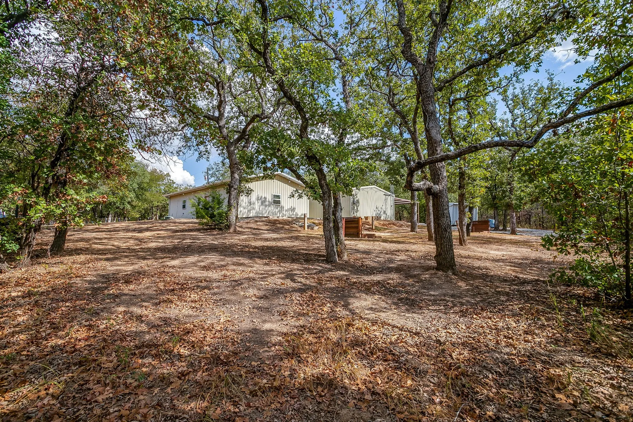 Single Family Residence For Sale in Wise County , 223 County Road 3471, Paradise, Texas 76073, 2 Bedroom, 1 Bathroom, 2 Garage spaces, 1,200 Sqft, built in 2003, mls#21393853, Real Estate Agent in Paradise, Homes For Sale in Wise county, Homes For Sale in Paradise, Realtor in Paradise Texas, Real Estate Brokerage Independent Realty Texas, Luminita Cordes Realtor