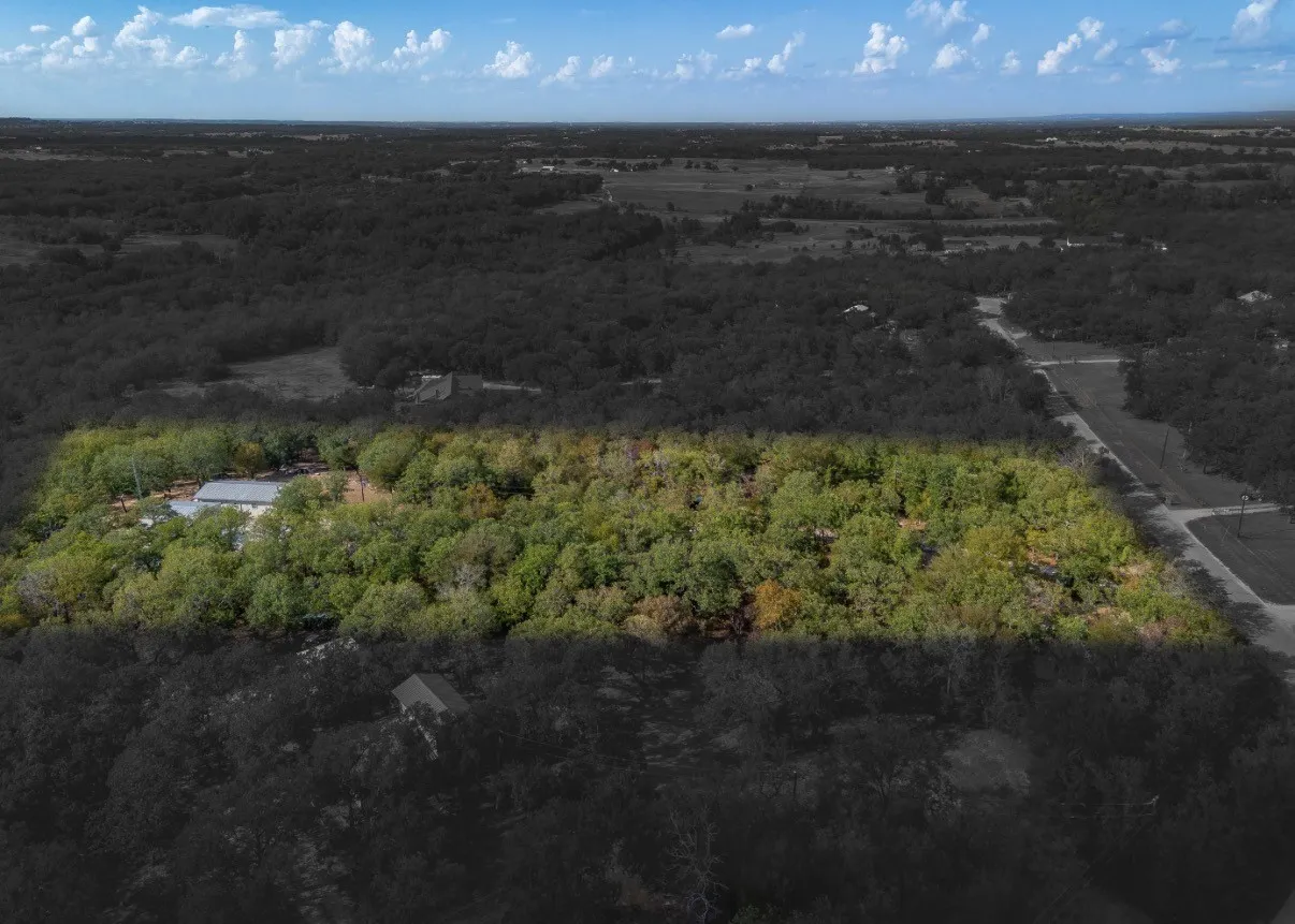 Single Family Residence For Sale in Wise County , 223 County Road 3471, Paradise, Texas 76073, 2 Bedroom, 1 Bathroom, 2 Garage spaces, 1,200 Sqft, built in 2003, mls#21393853, Real Estate Agent in Paradise, Homes For Sale in Wise county, Homes For Sale in Paradise, Realtor in Paradise Texas, Real Estate Brokerage Independent Realty Texas, Luminita Cordes Realtor