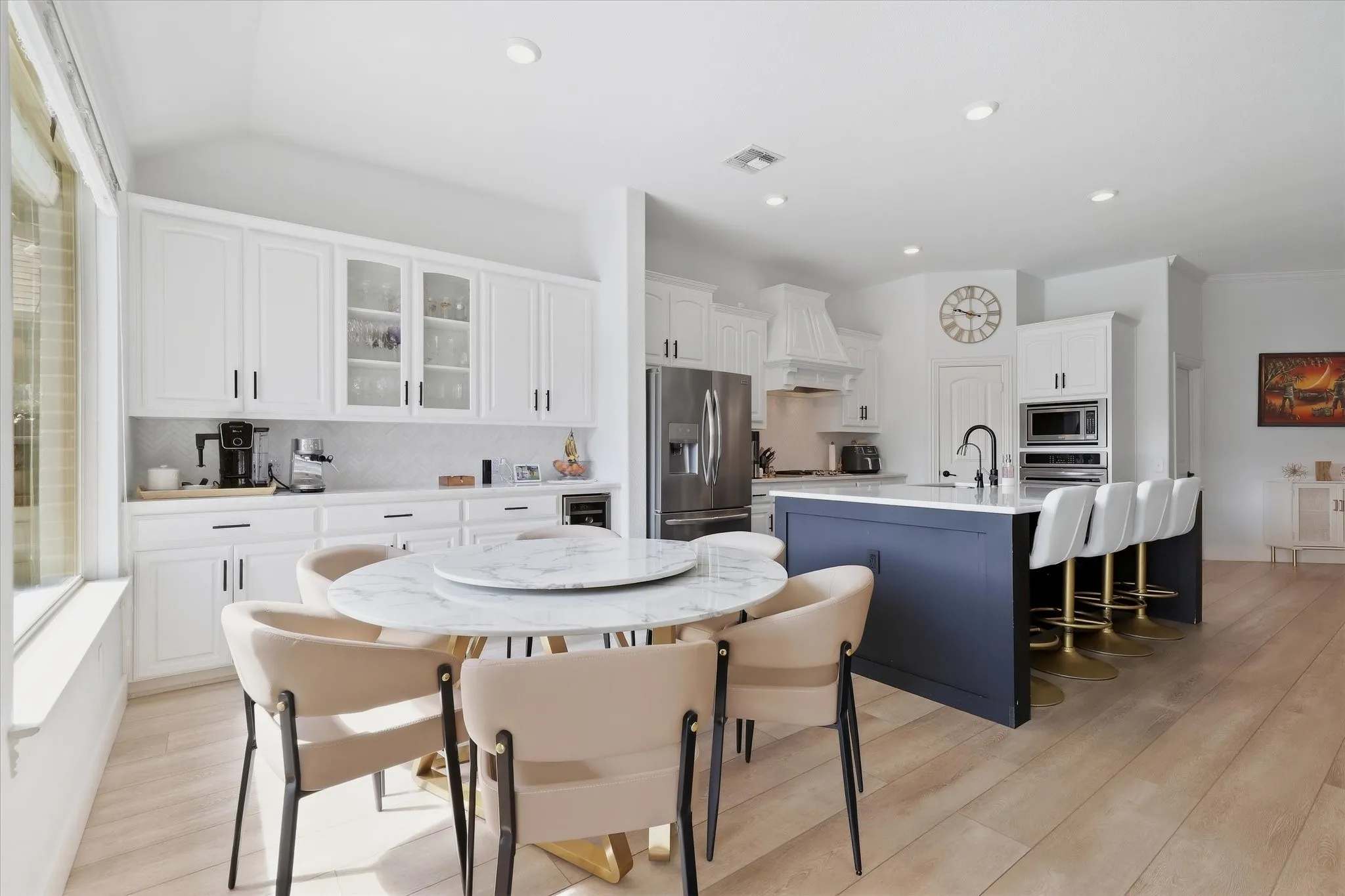 Single Family Residence For Sale in Collin County , 10701 Galveston Place, Mc Kinney, Texas 75071, 5 Bedroom, 4 Bathroom, 2 Garage spaces, 3,326 Sqft, built in 2018, mls#21394757, Real Estate Agent in Mc Kinney, Homes For Sale in Collin county, Homes For Sale in Mc Kinney, Realtor in Mc Kinney Texas, Real Estate Brokerage Independent Realty Texas, Luminita Cordes Realtor