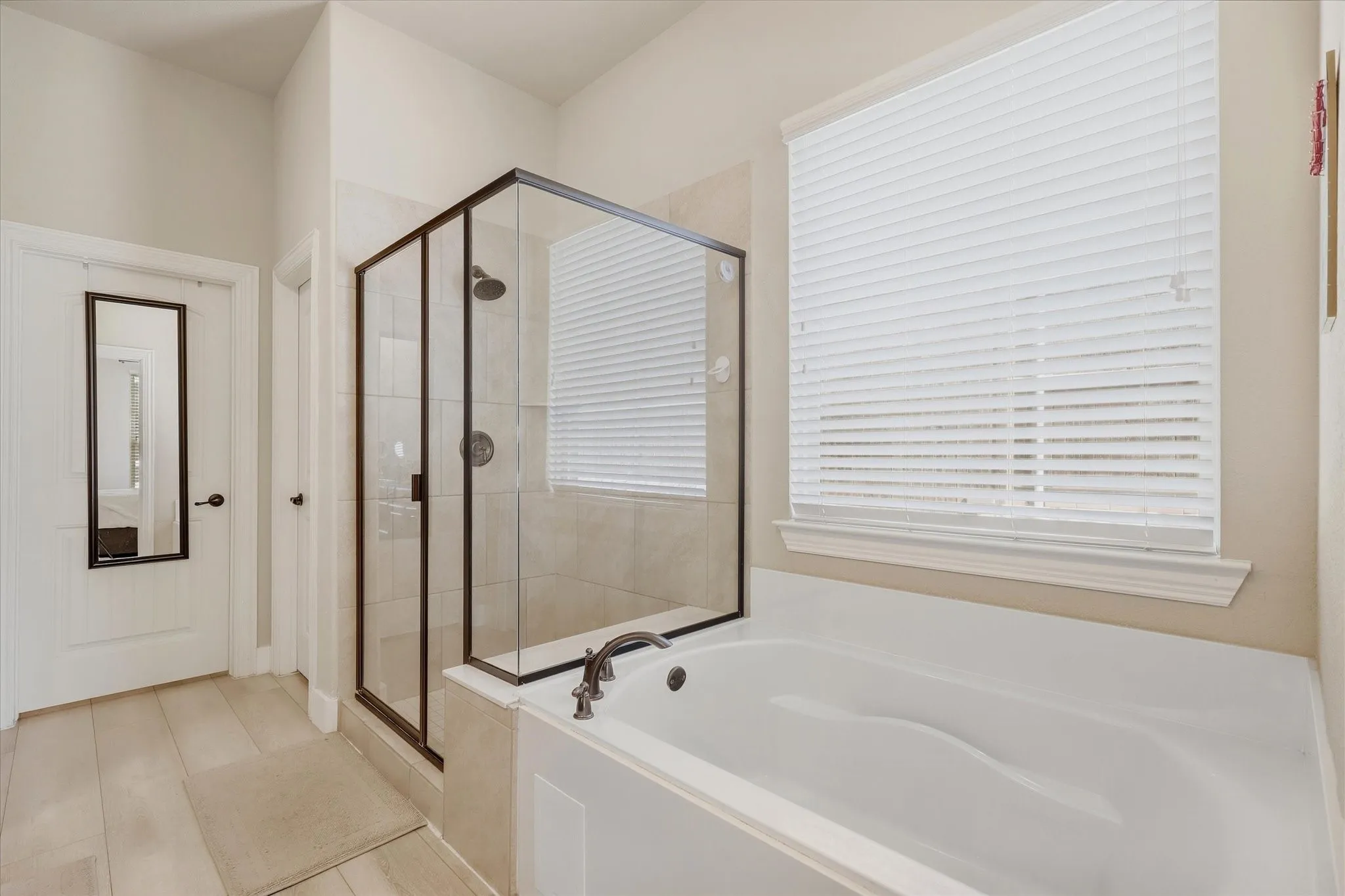 Single Family Residence For Sale in Collin County , 10701 Galveston Place, Mc Kinney, Texas 75071, 5 Bedroom, 4 Bathroom, 2 Garage spaces, 3,326 Sqft, built in 2018, mls#21394757, Real Estate Agent in Mc Kinney, Homes For Sale in Collin county, Homes For Sale in Mc Kinney, Realtor in Mc Kinney Texas, Real Estate Brokerage Independent Realty Texas, Luminita Cordes Realtor