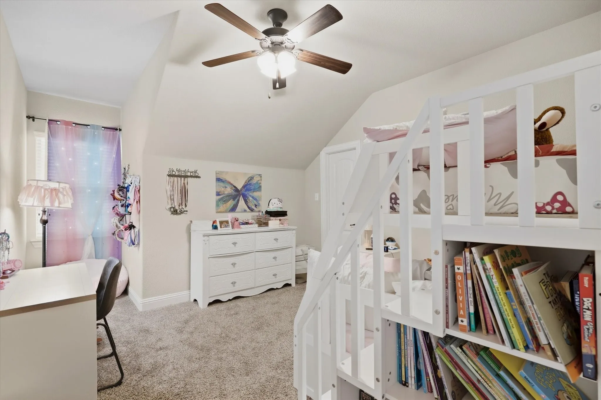 Single Family Residence For Sale in Collin County , 10701 Galveston Place, Mc Kinney, Texas 75071, 5 Bedroom, 4 Bathroom, 2 Garage spaces, 3,326 Sqft, built in 2018, mls#21394757, Real Estate Agent in Mc Kinney, Homes For Sale in Collin county, Homes For Sale in Mc Kinney, Realtor in Mc Kinney Texas, Real Estate Brokerage Independent Realty Texas, Luminita Cordes Realtor