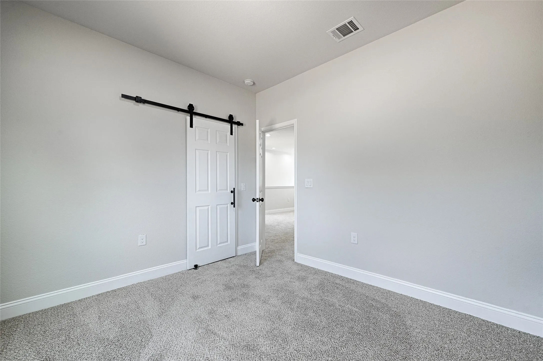 Single Family Residence For Sale in Kaufman County , 210 Mineral Wells Street B, Terrell, Texas 75160, 3 Bedroom, 3 Bathroom, 2 Garage spaces, 1,765 Sqft, built in 2024, mls#21394745, Real Estate Agent in Terrell, Homes For Sale in Kaufman county, Homes For Sale in Terrell, Realtor in Terrell Texas, Real Estate Brokerage Independent Realty Texas, Luminita Cordes Realtor