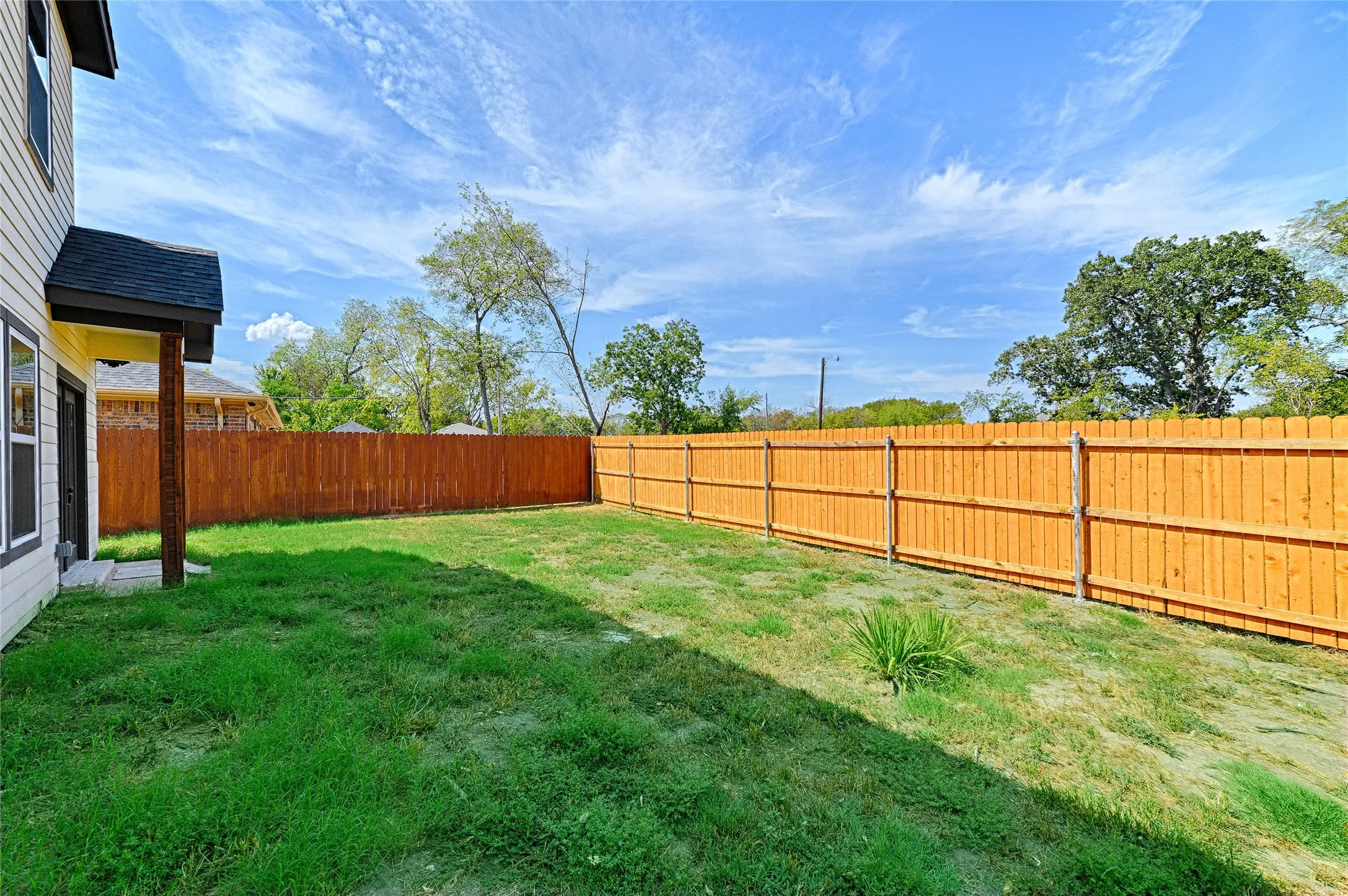 Single Family Residence For Sale in Kaufman County , 210 Mineral Wells Street B, Terrell, Texas 75160, 3 Bedroom, 3 Bathroom, 2 Garage spaces, 1,765 Sqft, built in 2024, mls#21394745, Real Estate Agent in Terrell, Homes For Sale in Kaufman county, Homes For Sale in Terrell, Realtor in Terrell Texas, Real Estate Brokerage Independent Realty Texas, Luminita Cordes Realtor