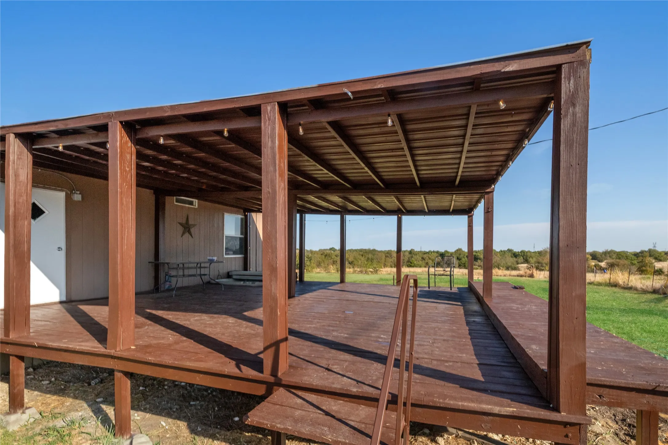 Mobile Home For Sale in Wise County , 2298 County Road 2320, Decatur, Texas 76234, 3 Bedroom, 2 Bathroom, Garage spaces, 1,792 Sqft, built in 2016, mls#21392780, Real Estate Agent in Decatur, Homes For Sale in Wise county, Homes For Sale in Decatur, Realtor in Decatur Texas, Real Estate Brokerage Independent Realty Texas, Luminita Cordes Realtor