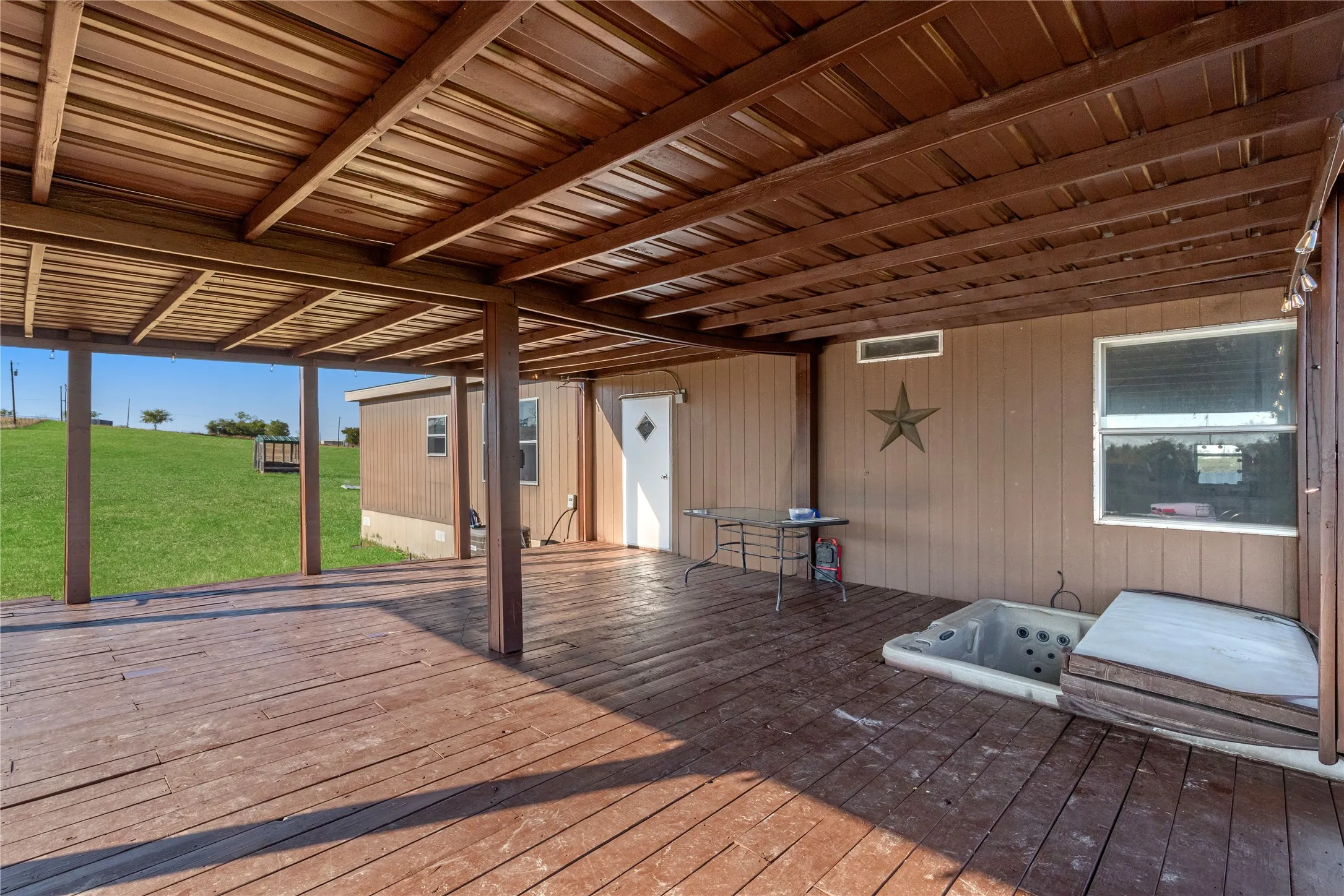 Mobile Home For Sale in Wise County , 2298 County Road 2320, Decatur, Texas 76234, 3 Bedroom, 2 Bathroom, Garage spaces, 1,792 Sqft, built in 2016, mls#21392780, Real Estate Agent in Decatur, Homes For Sale in Wise county, Homes For Sale in Decatur, Realtor in Decatur Texas, Real Estate Brokerage Independent Realty Texas, Luminita Cordes Realtor