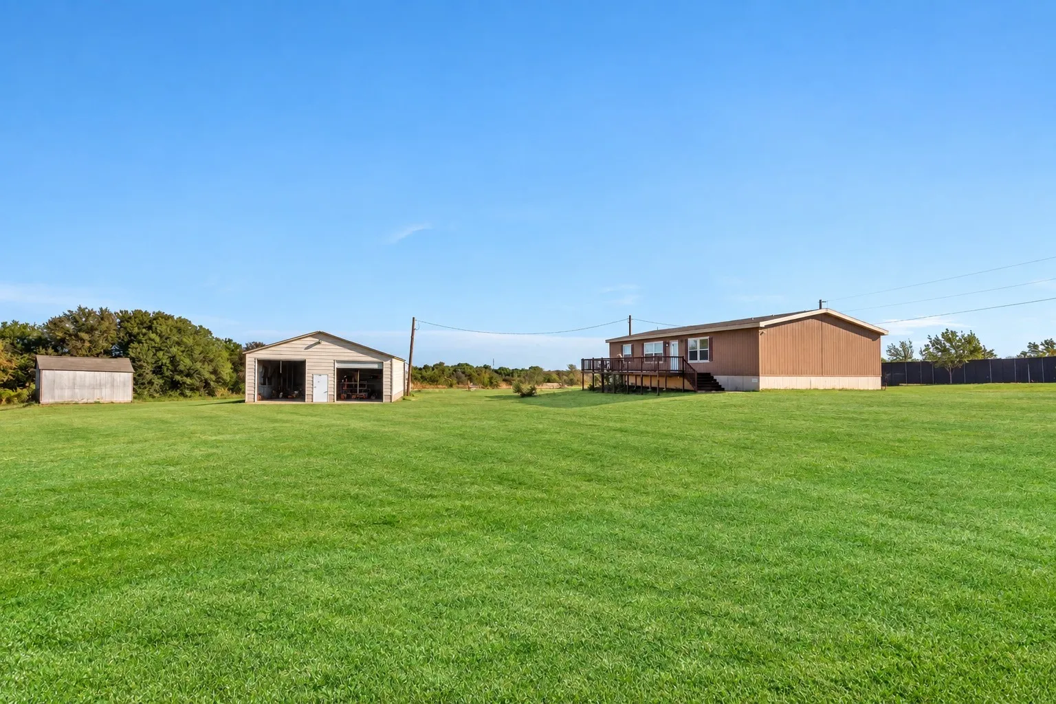 Mobile Home For Sale in Wise County , 2298 County Road 2320, Decatur, Texas 76234, 3 Bedroom, 2 Bathroom, Garage spaces, 1,792 Sqft, built in 2016, mls#21392780, Real Estate Agent in Decatur, Homes For Sale in Wise county, Homes For Sale in Decatur, Realtor in Decatur Texas, Real Estate Brokerage Independent Realty Texas, Luminita Cordes Realtor