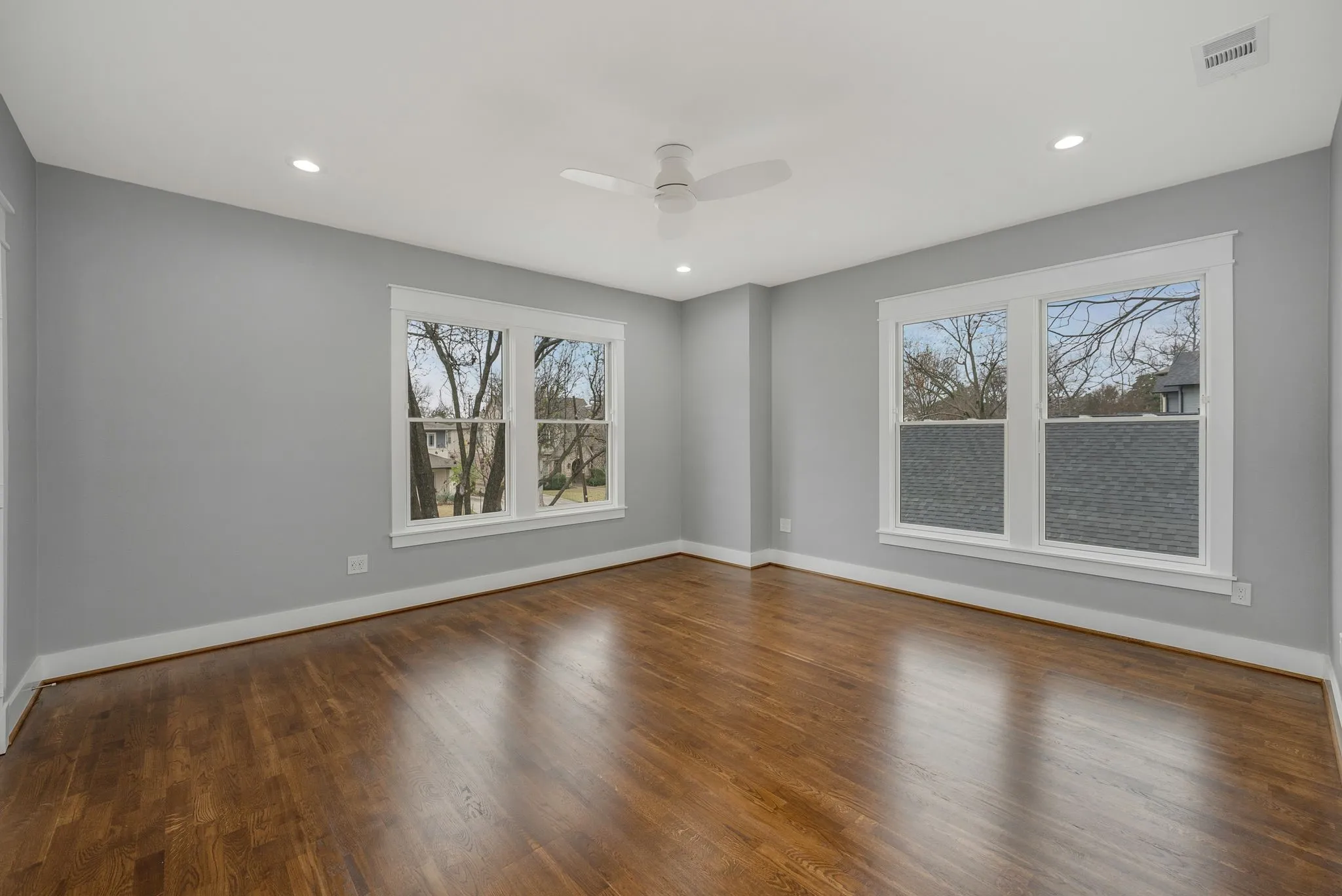 Duplex For Sale in Dallas County , 6045-6047 Velasco Avenue, Dallas, Texas 75206, 6 Bedroom, 6 Bathroom, 4 Garage spaces, 0 Sqft, built in 2025, mls#21394693, Real Estate Agent in Dallas, Homes For Sale in Dallas county, Homes For Sale in Dallas, Realtor in Dallas Texas, Real Estate Brokerage Independent Realty Texas, Luminita Cordes Realtor