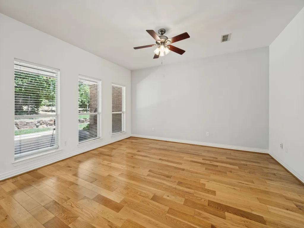 Single Family Residence For Sale in Denton County , 5600 Bridle Path, Aubrey, Texas 76227, 4 Bedroom, 3 Bathroom, 2 Garage spaces, 2,430 Sqft, built in 2003, mls#21394765, Real Estate Agent in Aubrey, Homes For Sale in Denton county, Homes For Sale in Aubrey, Realtor in Aubrey Texas, Real Estate Brokerage Independent Realty Texas, Luminita Cordes Realtor