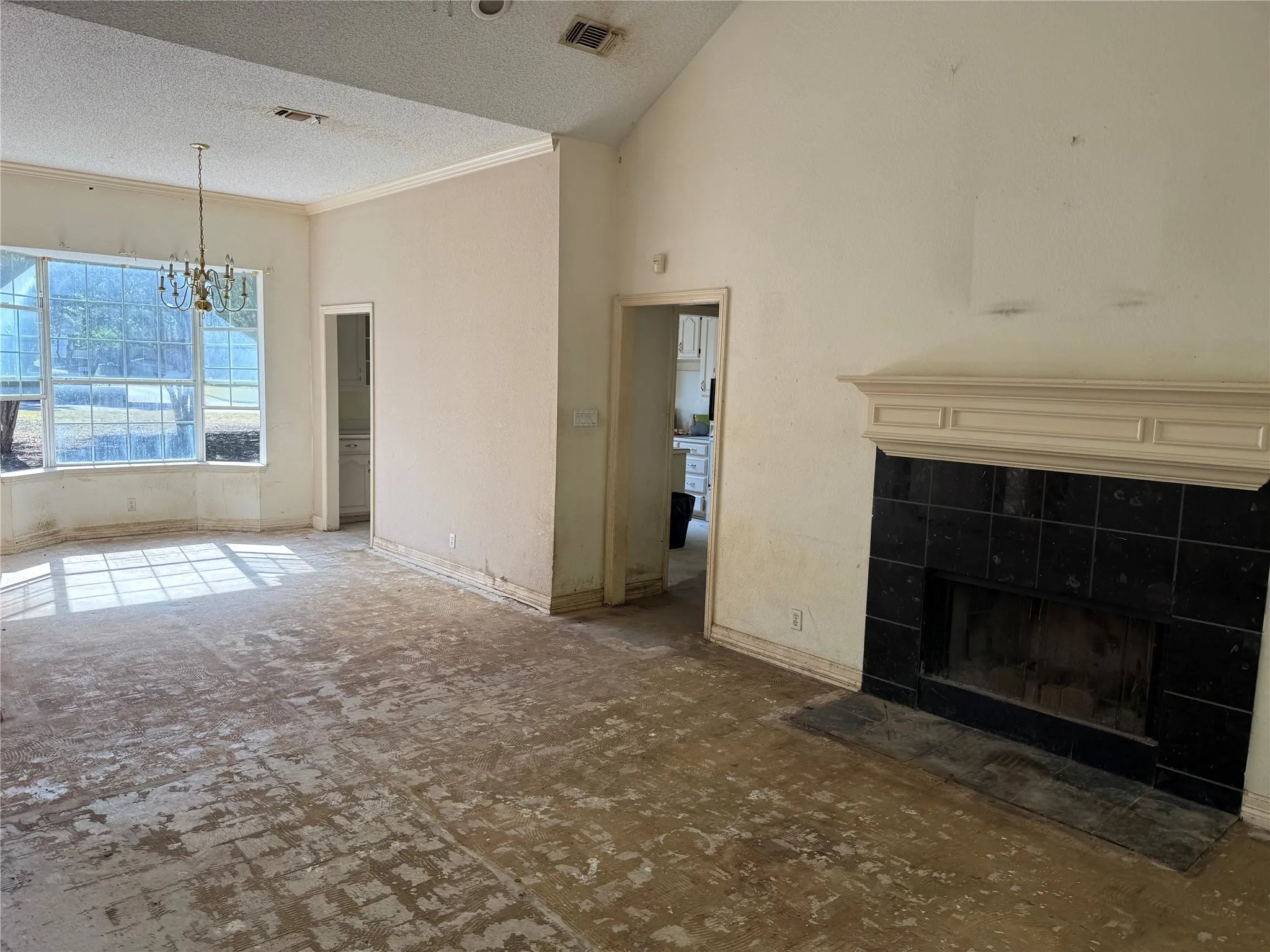 Single Family Residence For Sale in Collin County , 218 Holder Trail, Mc Kinney, Texas 75071, 4 Bedroom, 2 Bathroom, Garage spaces, 2,135 Sqft, built in 1992, mls#21394752, Real Estate Agent in Mc Kinney, Homes For Sale in Collin county, Homes For Sale in Mc Kinney, Realtor in Mc Kinney Texas, Real Estate Brokerage Independent Realty Texas, Luminita Cordes Realtor