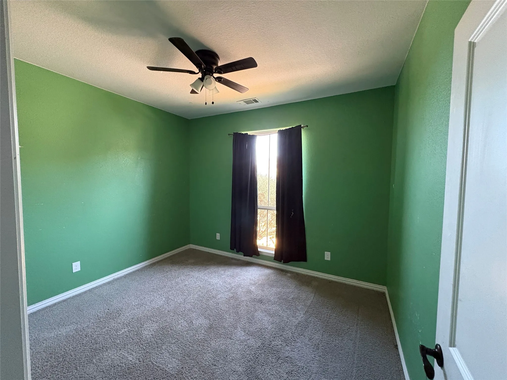 Single Family Residence For Sale in Tarrant County , 208 Flower Ridge Drive, Fort Worth, Texas 76108, 4 Bedroom, 2 Bathroom, 2 Garage spaces, 2,035 Sqft, built in 2018, mls#21393470, Real Estate Agent in Fort Worth, Homes For Sale in Tarrant county, Homes For Sale in Fort Worth, Realtor in Fort Worth Texas, Real Estate Brokerage Independent Realty Texas, Luminita Cordes Realtor