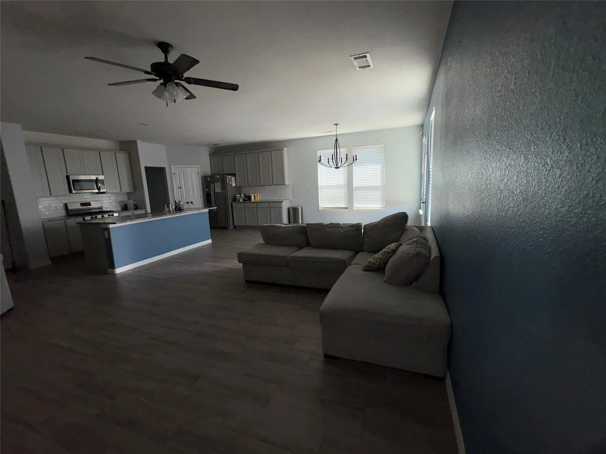 Single Family Residence For Sale in Tarrant County , 208 Flower Ridge Drive, Fort Worth, Texas 76108, 4 Bedroom, 2 Bathroom, 2 Garage spaces, 2,035 Sqft, built in 2018, mls#21393470, Real Estate Agent in Fort Worth, Homes For Sale in Tarrant county, Homes For Sale in Fort Worth, Realtor in Fort Worth Texas, Real Estate Brokerage Independent Realty Texas, Luminita Cordes Realtor