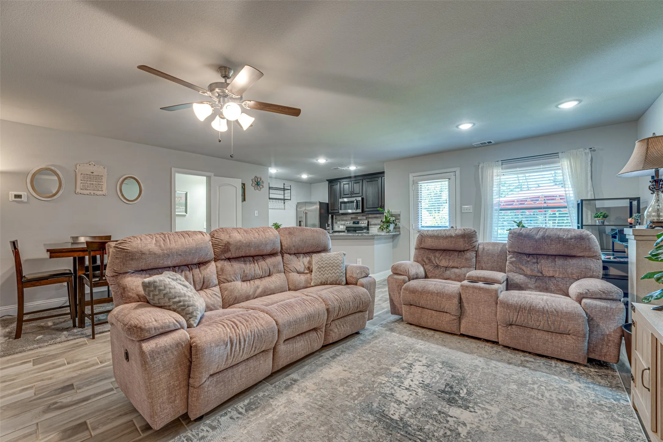 Townhouse For Sale in Hunt County , 6810 Topaz Drive, Greenville, Texas 75402, 3 Bedroom, 3 Bathroom, 2 Garage spaces, 1,448 Sqft, built in 2021, mls#21393923, Real Estate Agent in Greenville, Homes For Sale in Hunt county, Homes For Sale in Greenville, Realtor in Greenville Texas, Real Estate Brokerage Independent Realty Texas, Luminita Cordes Realtor