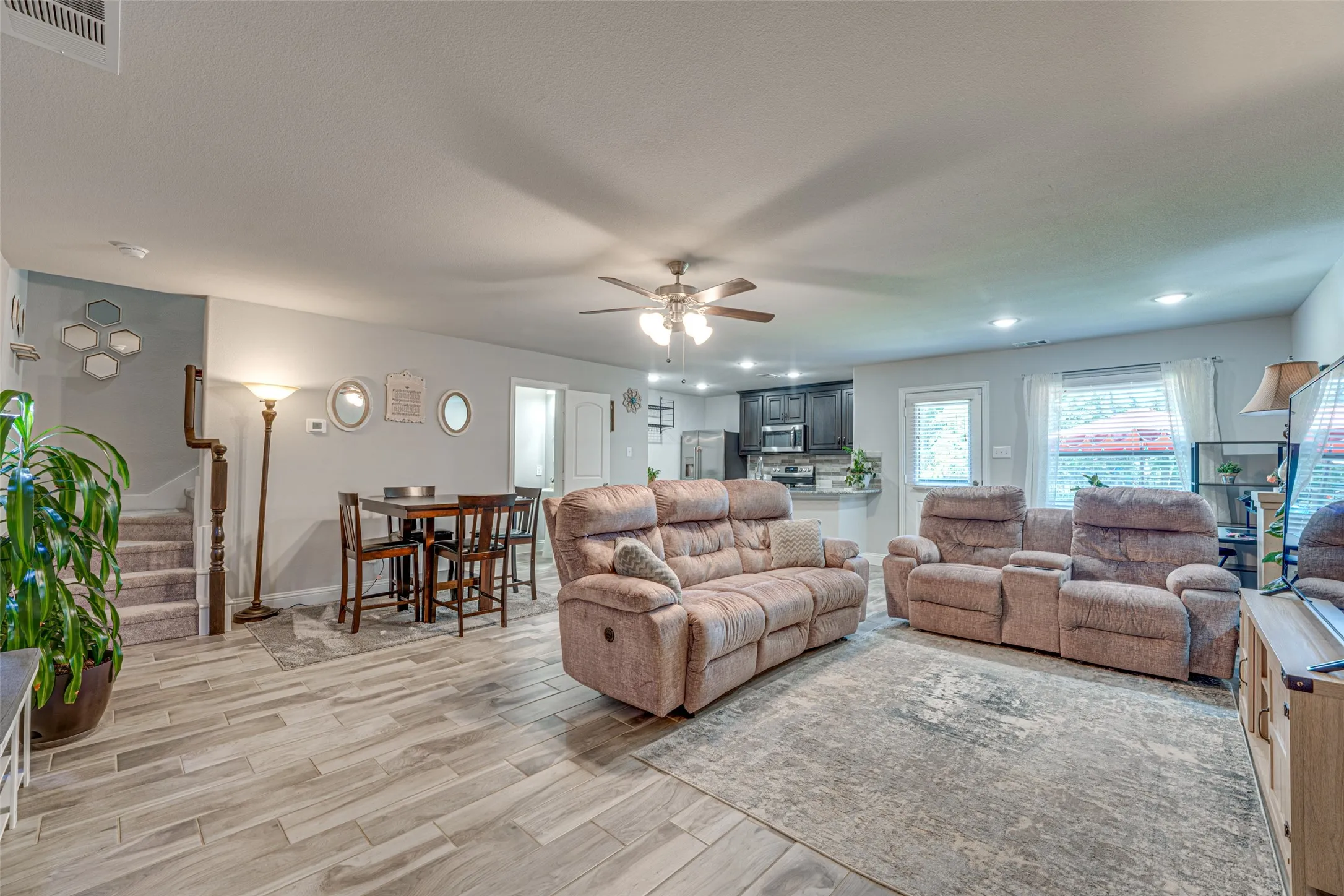 Townhouse For Sale in Hunt County , 6810 Topaz Drive, Greenville, Texas 75402, 3 Bedroom, 3 Bathroom, 2 Garage spaces, 1,448 Sqft, built in 2021, mls#21393923, Real Estate Agent in Greenville, Homes For Sale in Hunt county, Homes For Sale in Greenville, Realtor in Greenville Texas, Real Estate Brokerage Independent Realty Texas, Luminita Cordes Realtor