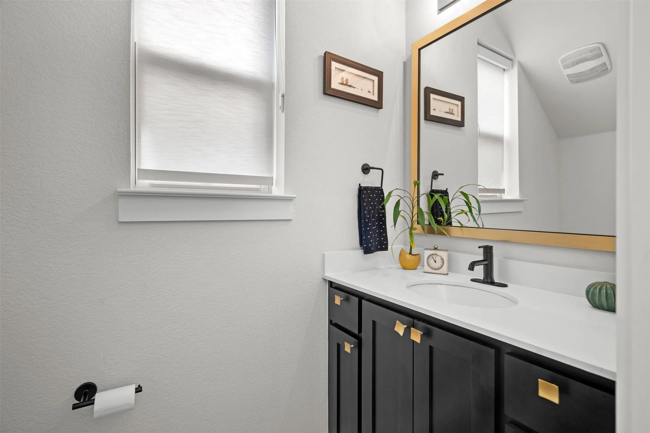 Single Family Residence For Sale in Collin County , 963 Sprangletop Street, Allen, Texas 75013, 4 Bedroom, 4 Bathroom, 2 Garage spaces, 3,101 Sqft, built in 2020, mls#21392295, Real Estate Agent in Allen, Homes For Sale in Collin county, Homes For Sale in Allen, Realtor in Allen Texas, Real Estate Brokerage Independent Realty Texas, Luminita Cordes Realtor