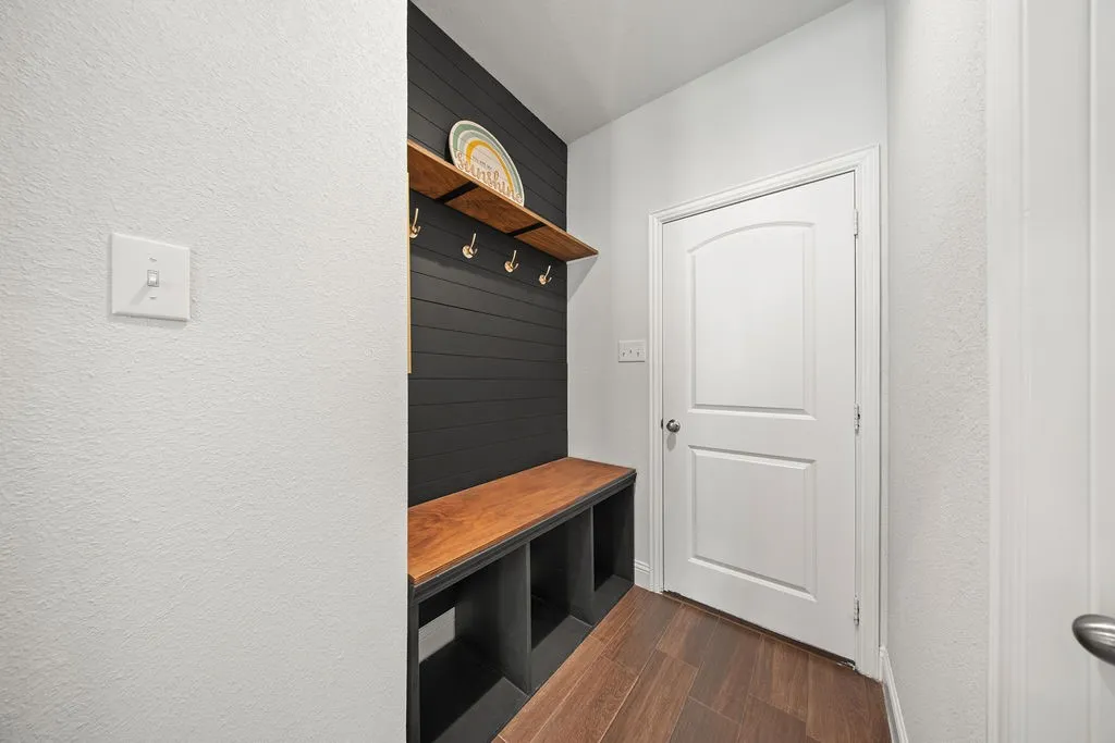 Single Family Residence For Sale in Tarrant County , 1357 Collett Sublett Road, Kennedale, Texas 76060, 3 Bedroom, 2 Bathroom, 2 Garage spaces, 1,804 Sqft, built in 2021, mls#21393935, Real Estate Agent in Kennedale, Homes For Sale in Tarrant county, Homes For Sale in Kennedale, Realtor in Kennedale Texas, Real Estate Brokerage Independent Realty Texas, Luminita Cordes Realtor