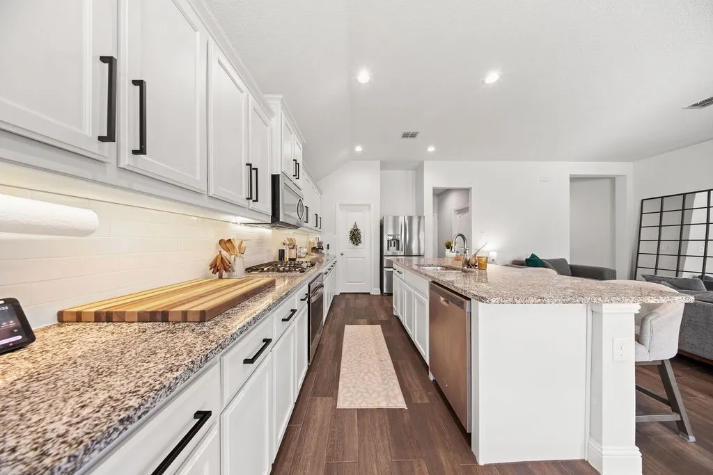 Single Family Residence For Sale in Tarrant County , 1357 Collett Sublett Road, Kennedale, Texas 76060, 3 Bedroom, 2 Bathroom, 2 Garage spaces, 1,804 Sqft, built in 2021, mls#21393935, Real Estate Agent in Kennedale, Homes For Sale in Tarrant county, Homes For Sale in Kennedale, Realtor in Kennedale Texas, Real Estate Brokerage Independent Realty Texas, Luminita Cordes Realtor
